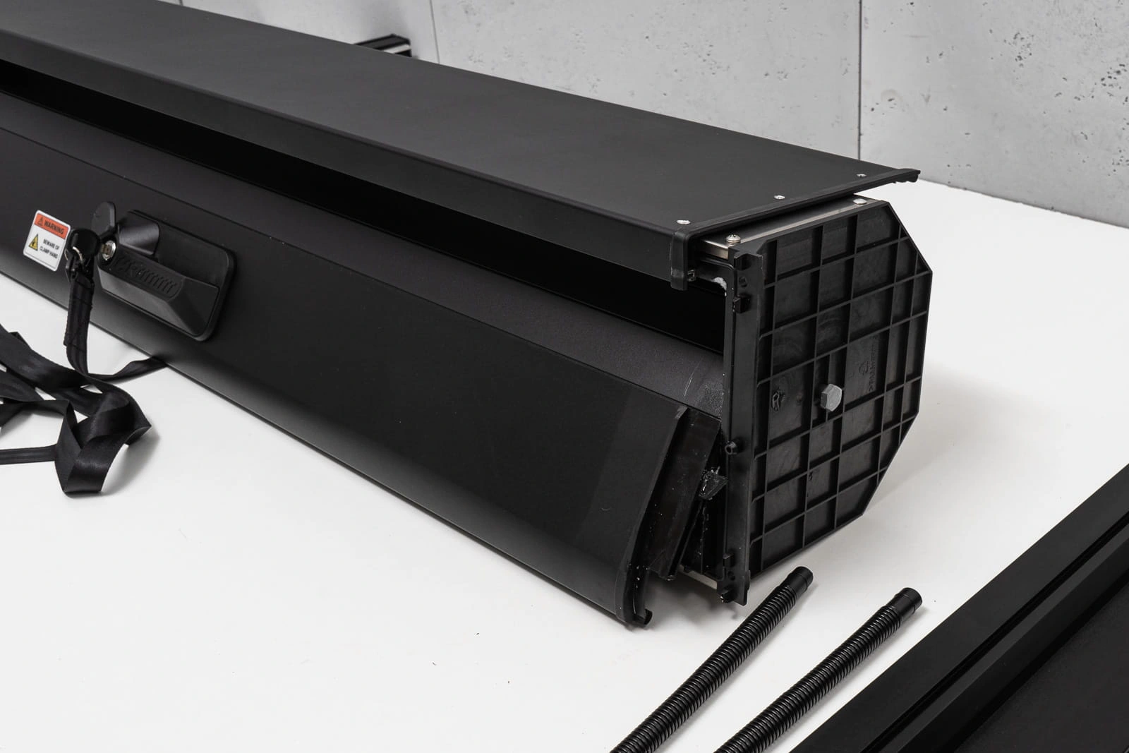 Rolltop Ford Ranger 2011 - 2022 │ Double Cab Rullegardin  for lasteplanet - Aluminium Roll Cover Black Image 9