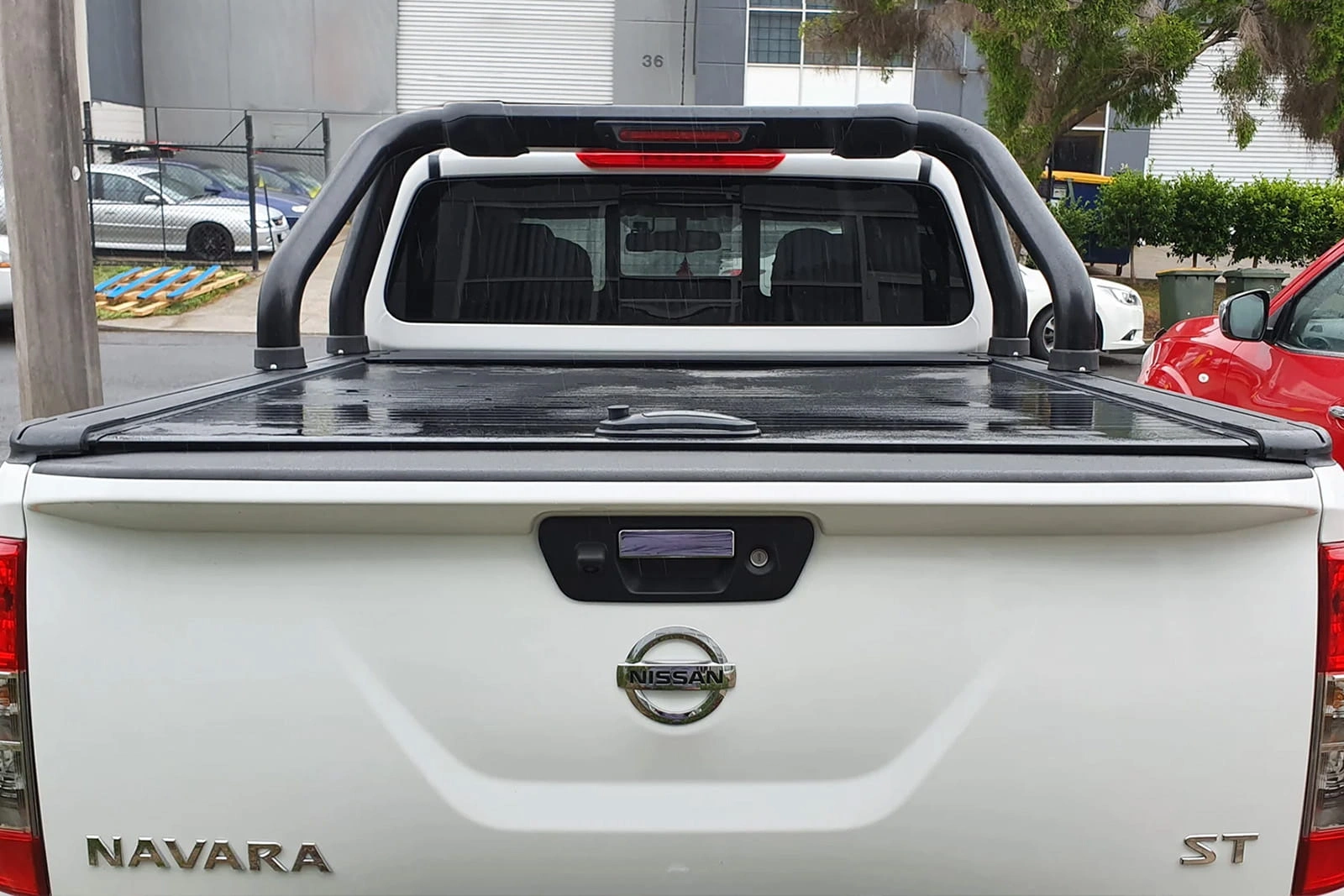 Rolltop Nissan Navara  IV 2015 - 2022 │ Double Cab Rullegardin  for lasteplanet - Aluminium Roll Cover Black – bilde 6