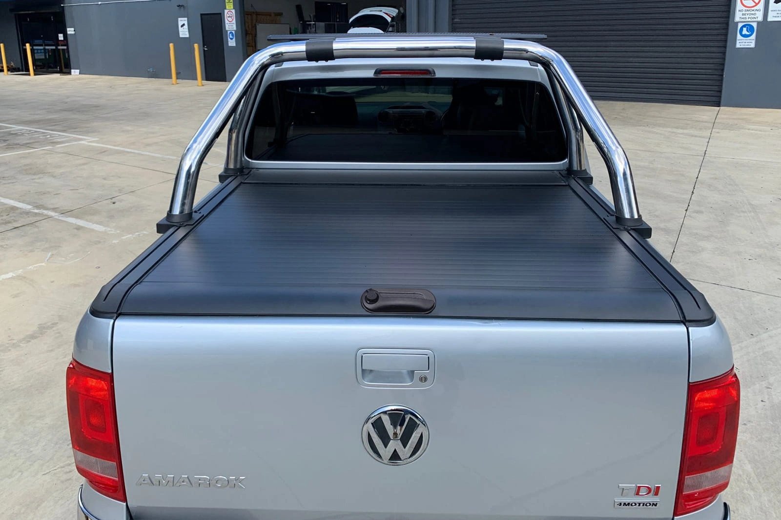 Rolltop VW Amarok I 2012 - 2020 │ Rullegardin  for lasteplanet - Aluminium Roll Cover Black Image 6