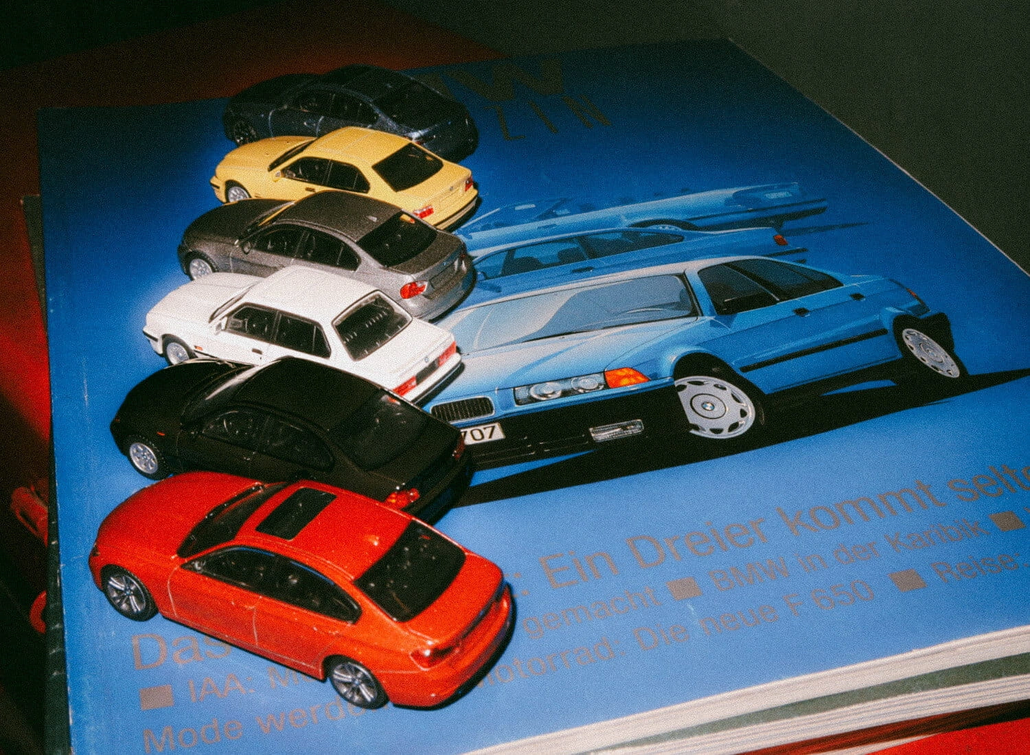 Samlersett BMW 3-serie 50 Years Collection 1:64 – 7 stk – bilde 13