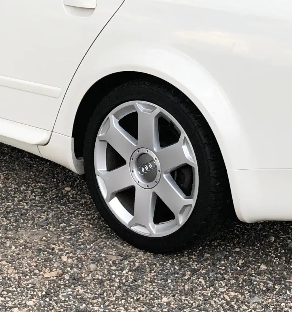 Senterkopp Audi | Genuine Silver Wheel Center Cap - 1 stk. – bilde 5