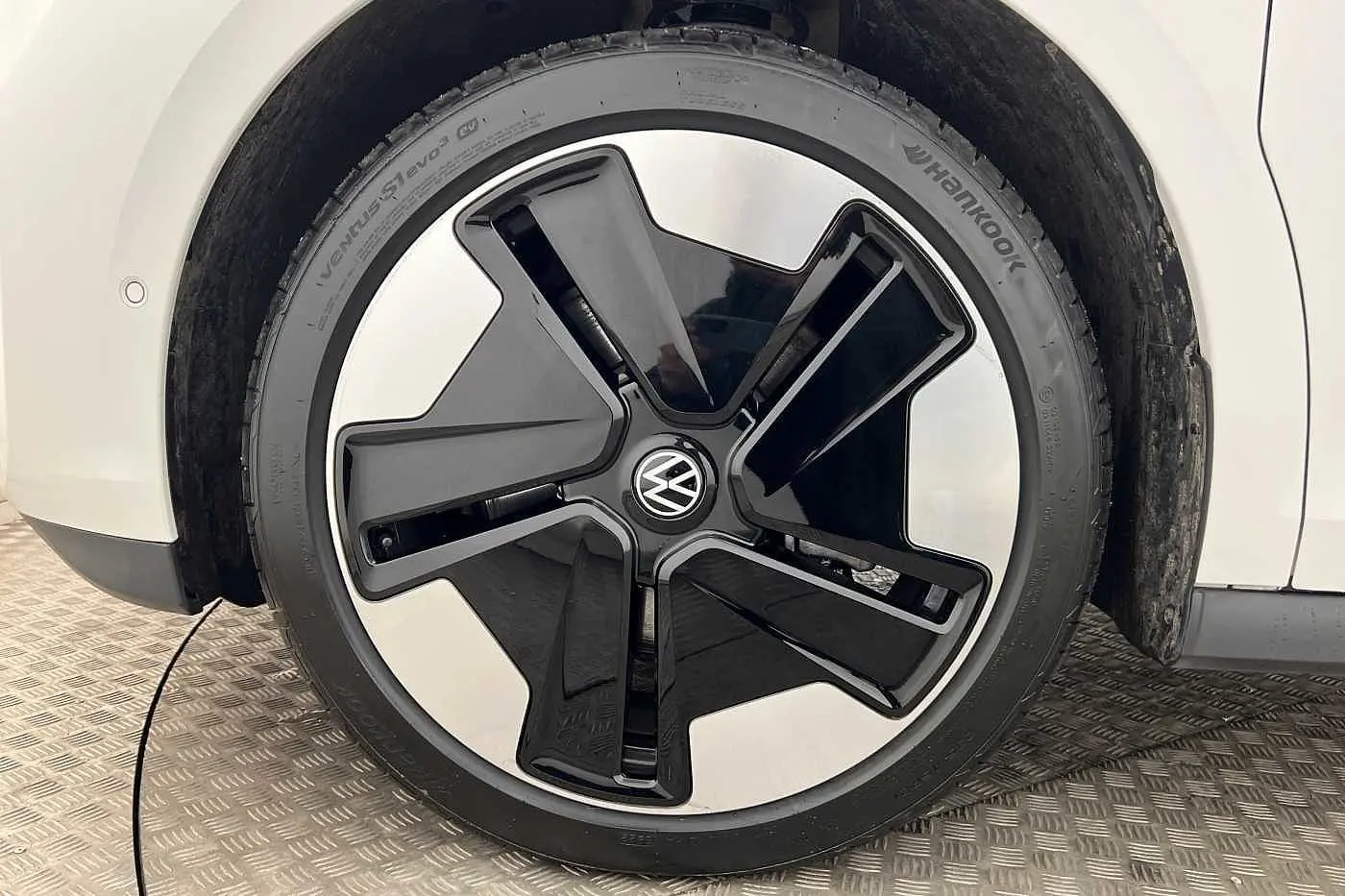 Senterkopp ID.Buzz | Black Editon (for 21" felger) – bilde 6
