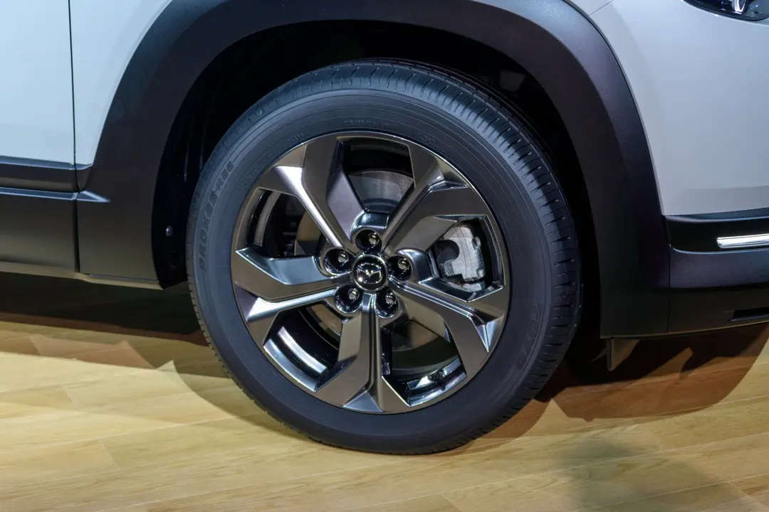 Senterkopp Mazda Black Edition -1 stk. – bilde 9