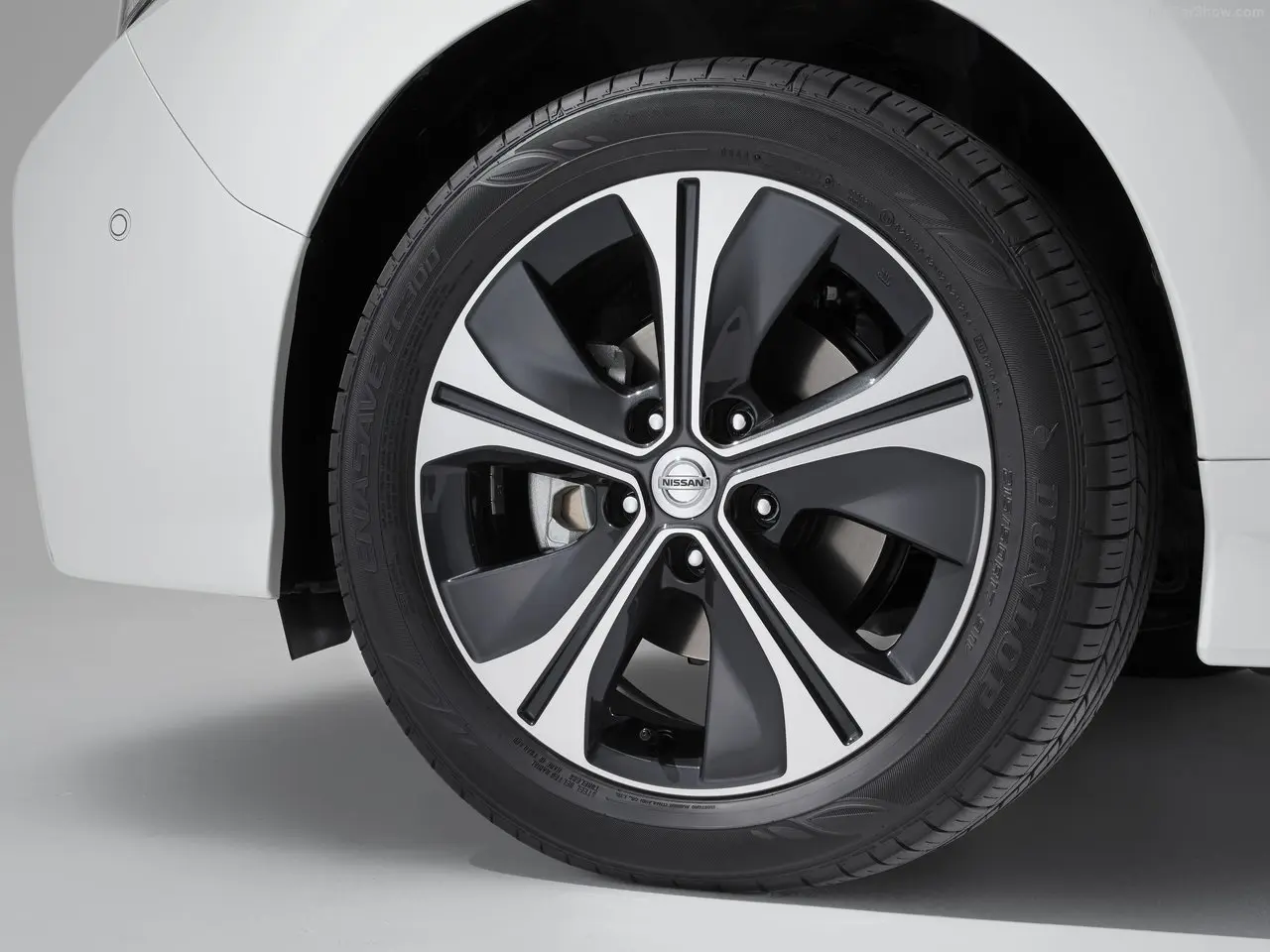 Senterkopp Nissan Silver Edition - 1 stk. – bilde 3