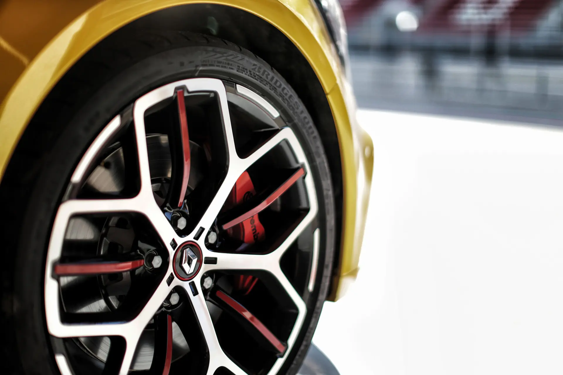 Senterkopp Renault Black Red - 1 stk. – bilde 8