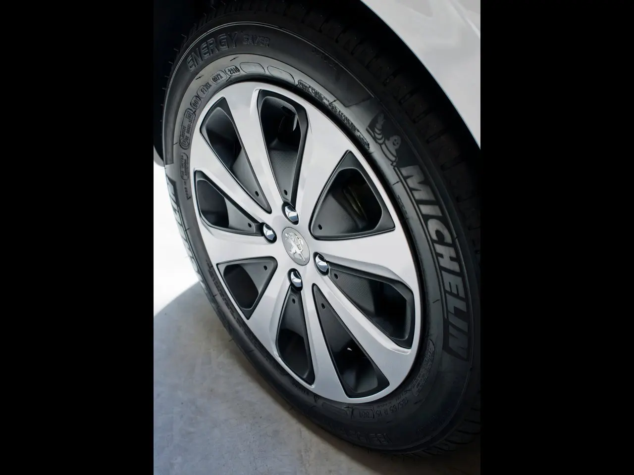 Senterkopper Peugeot Grey Edition │ Genuine® Center Wheel Caps - 4 stk. – bilde 5