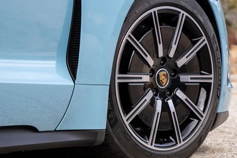 Senterkopper Porsche Taycan / Porsche Panamera (971) │ Genuine® Center Wheel Caps - sett 4 stk. Image 15