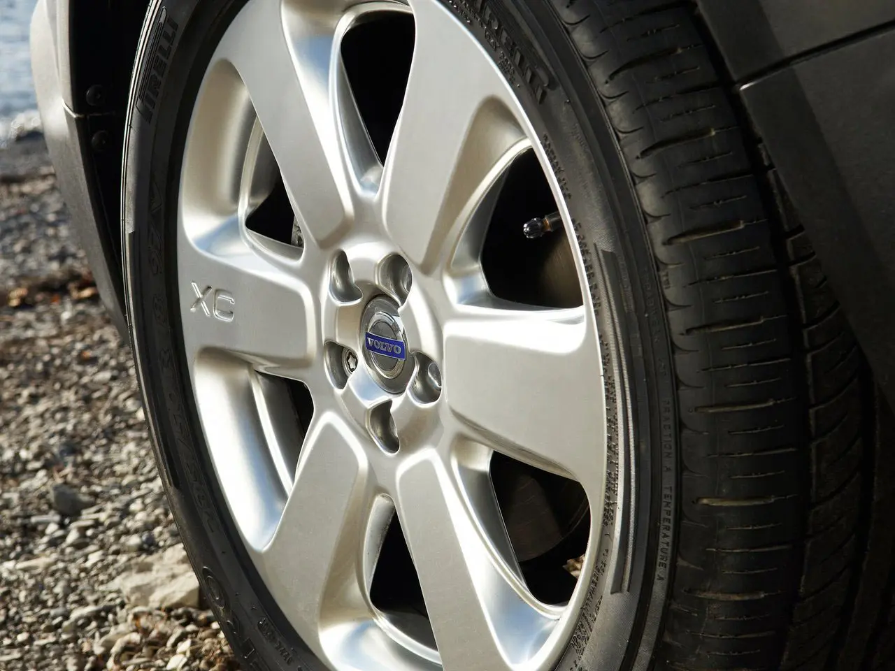 Senterkopper Volvo SIlver - 4 stk. Image 10