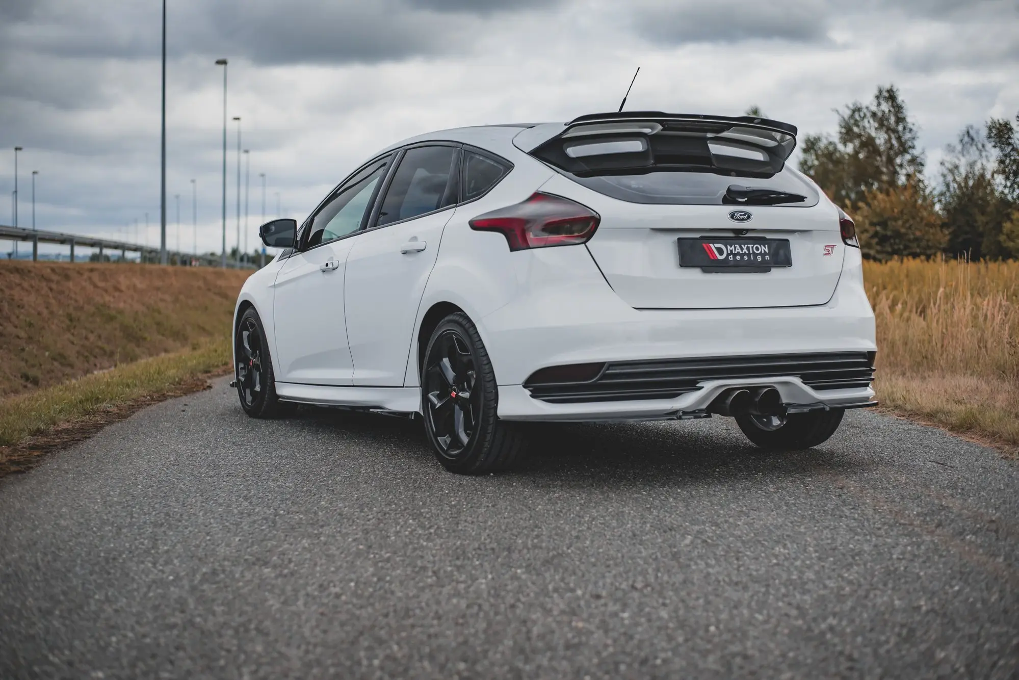 Sidedeskjørt V.2 Ford Focus ST III 2012 - 2018 – bilde 4