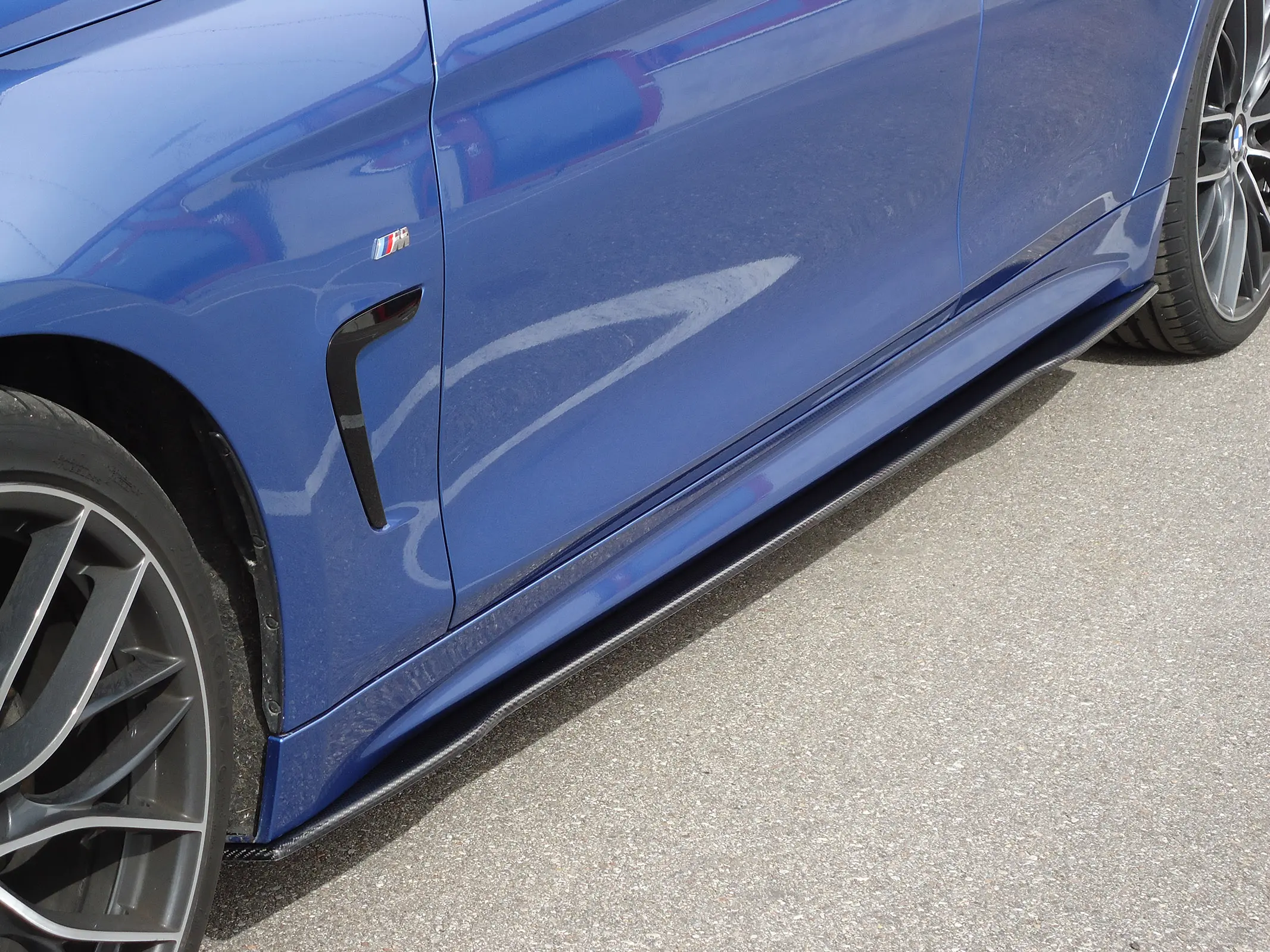 Sidekjørt BMW F32 / F33 / F36 GLOSSY BLACK