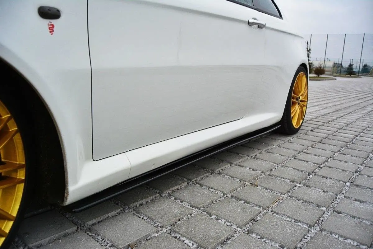 SIDESKJØRT ALFA ROMEO GT 2004-2010 – bilde 2