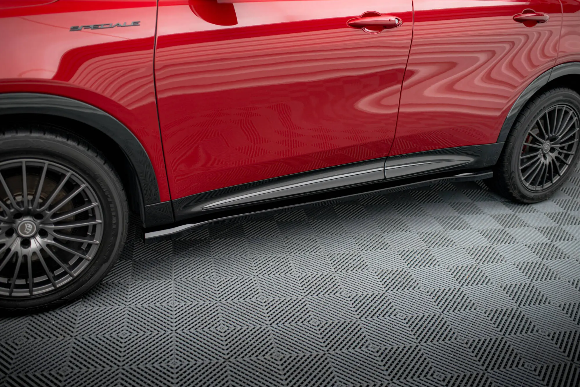 Sideskjørt Alfa Romeo Tonale 2022 - > | Glossy Black Edition