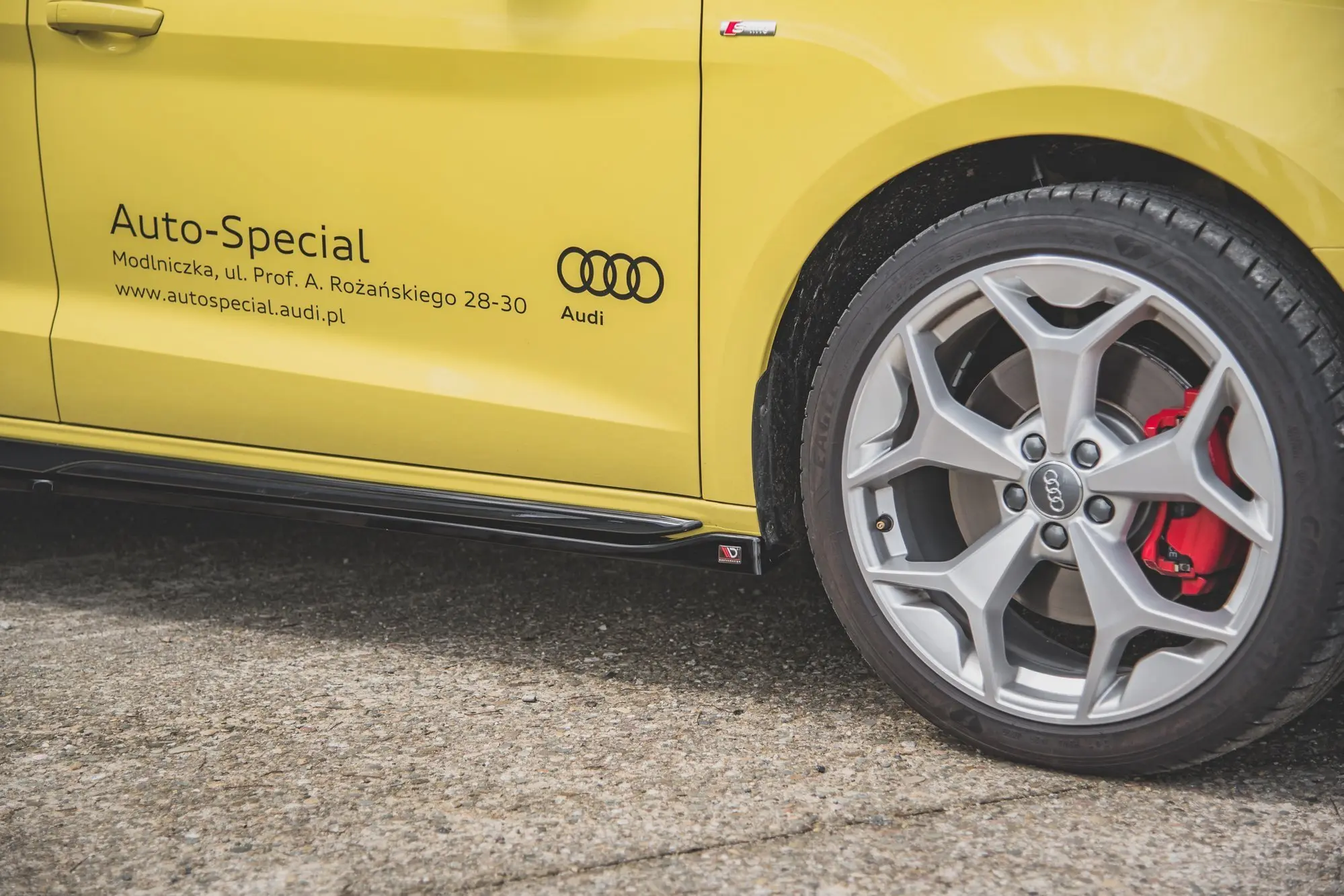 SIDESKJØRT AUDI A1 S-LINE GB 2018-> – bilde 3