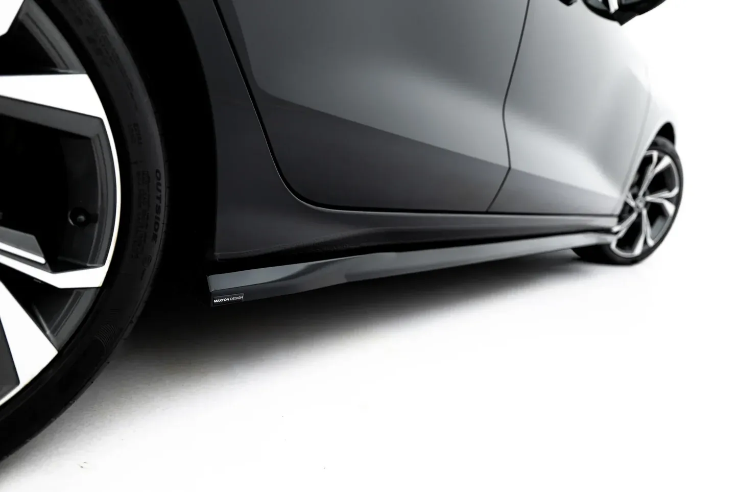 Sideskjørt Audi A3 Sedan 8Y Facelift 2024 -> | Glossy Black Edition – bilde 4