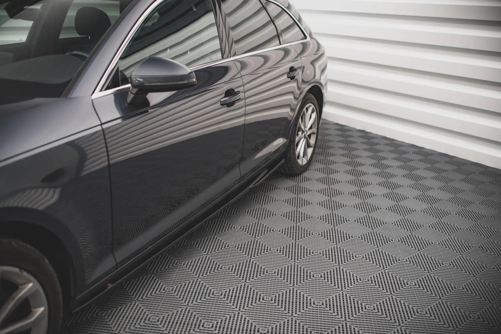 Sideskjørt Audi A4 B9 Avant 2015 - 2019 – bilde 2