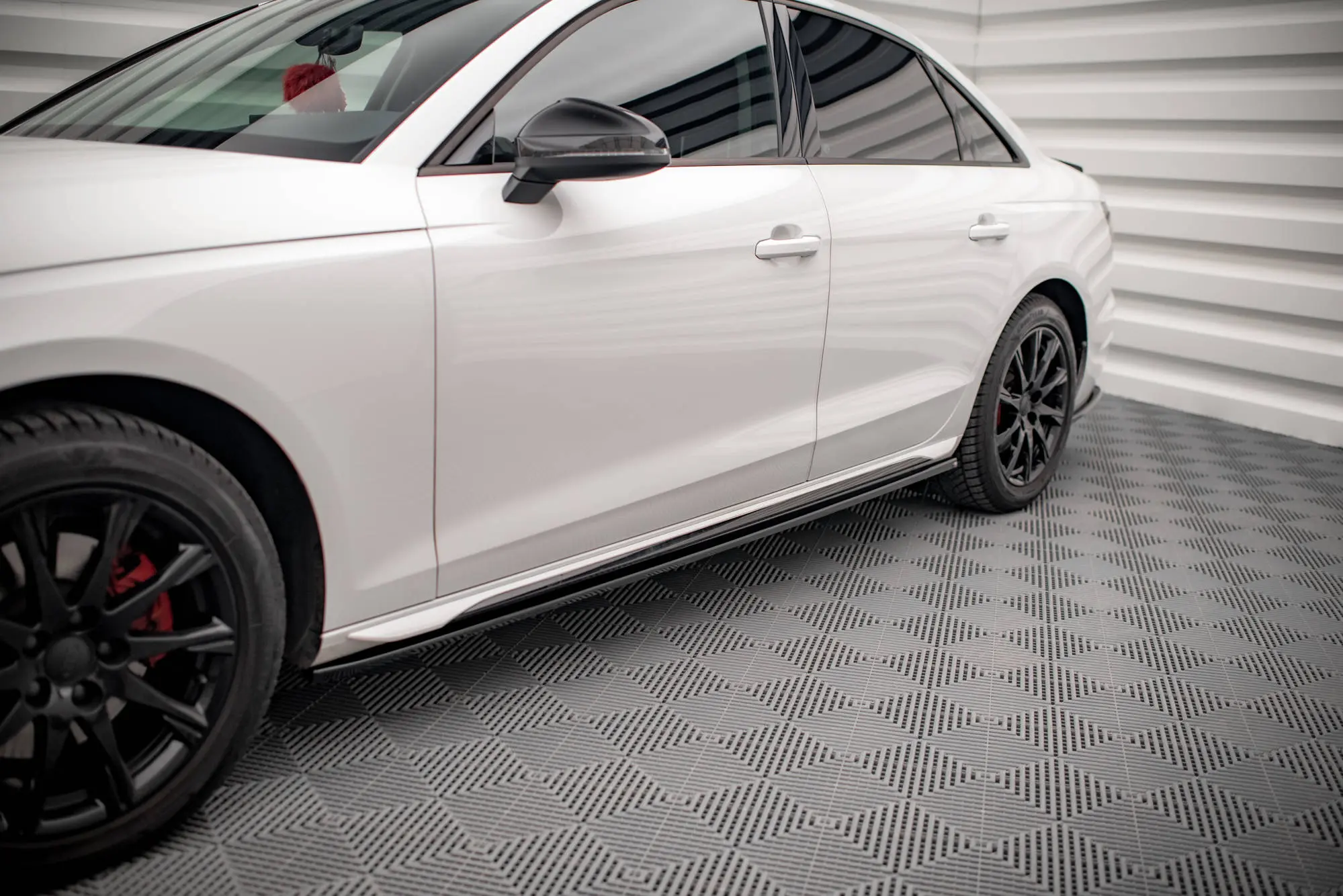 Sideskjørt Audi A4 B9 Sedan Facelift 2019 - 2024 – bilde 2