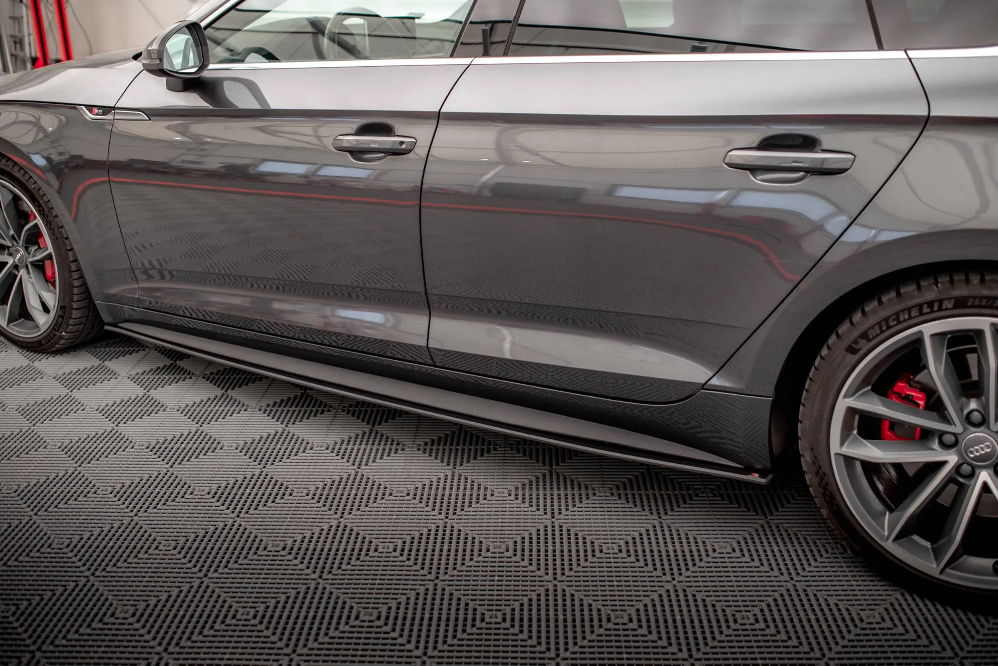 Sideskjørt Audi A5/S5 F5 S-Line 2016 - 2019 | Street Pro Black Edition – bilde 3