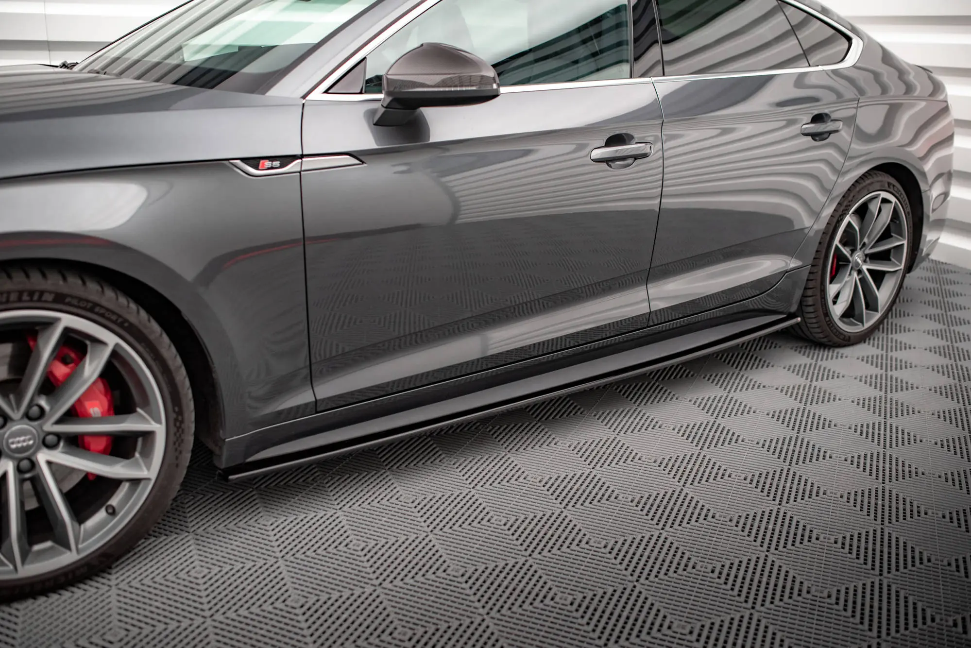 Sideskjørt Audi A5/S5 F5 S-Line Sportback 2016 - 2024