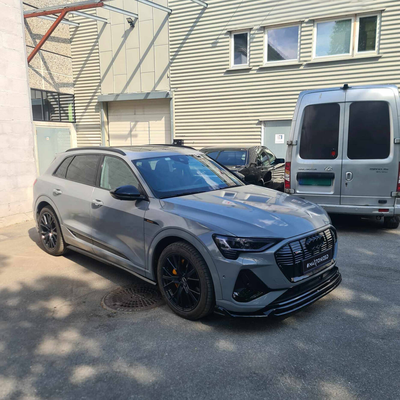 Sideskjørt Audi e-Tron S-Line 2018 - 2022 | Glossy Black Edition – bilde 2