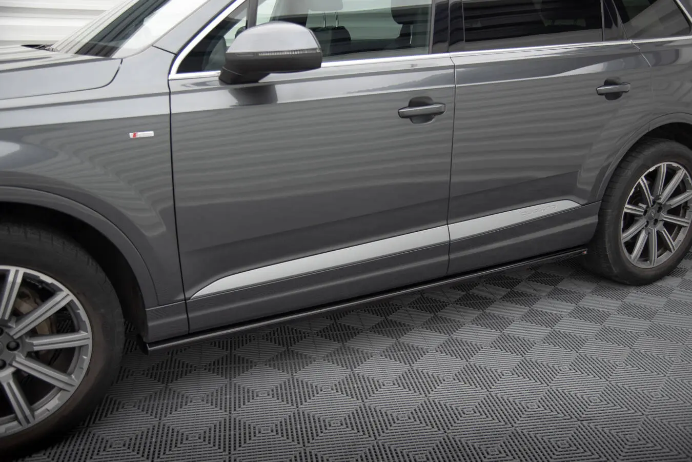 Sideskjørt Audi Q7 4M 2015 - 2019 | Glossy Black Edition – bilde 2