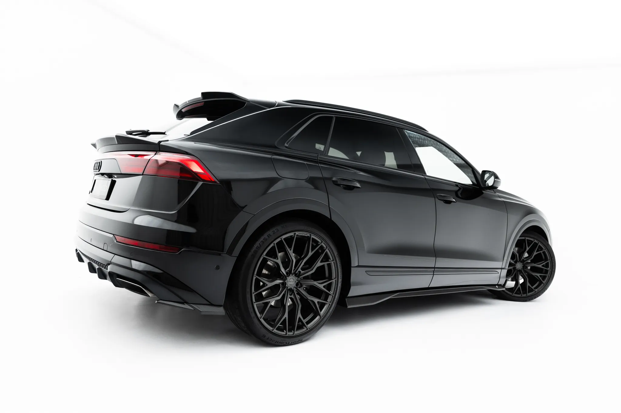 Sideskjørt Audi Q8 (Mk1) 2018-2026 | Carbon Fiber Edition