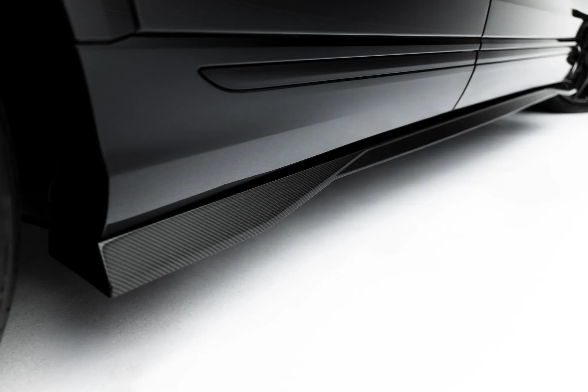Sideskjørt Audi Q8 (Mk1) 2018-2026 | Carbon Fiber Edition – bilde 2