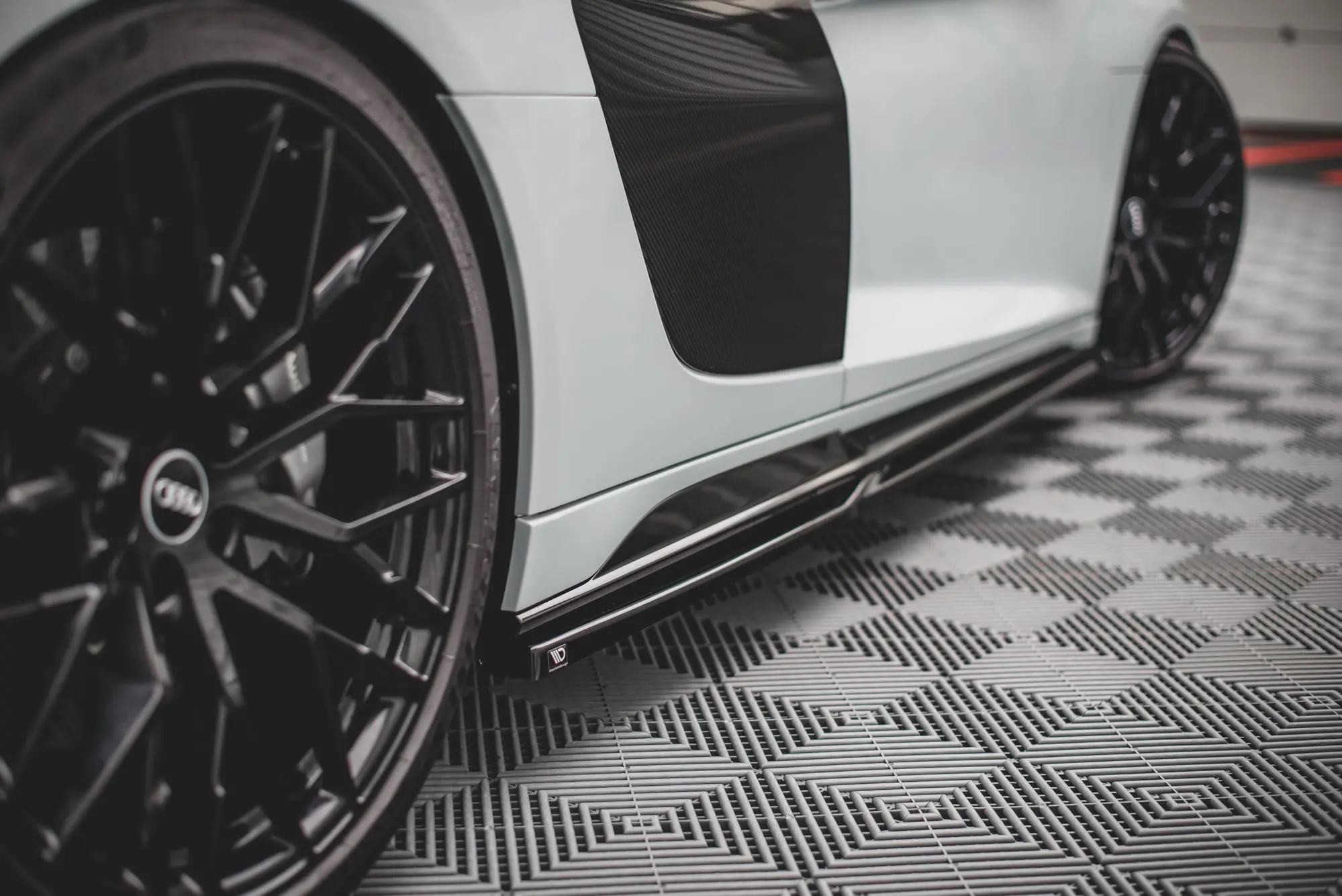 SIDESKJØRT Audi R8 MK2 2018-> – bilde 2
