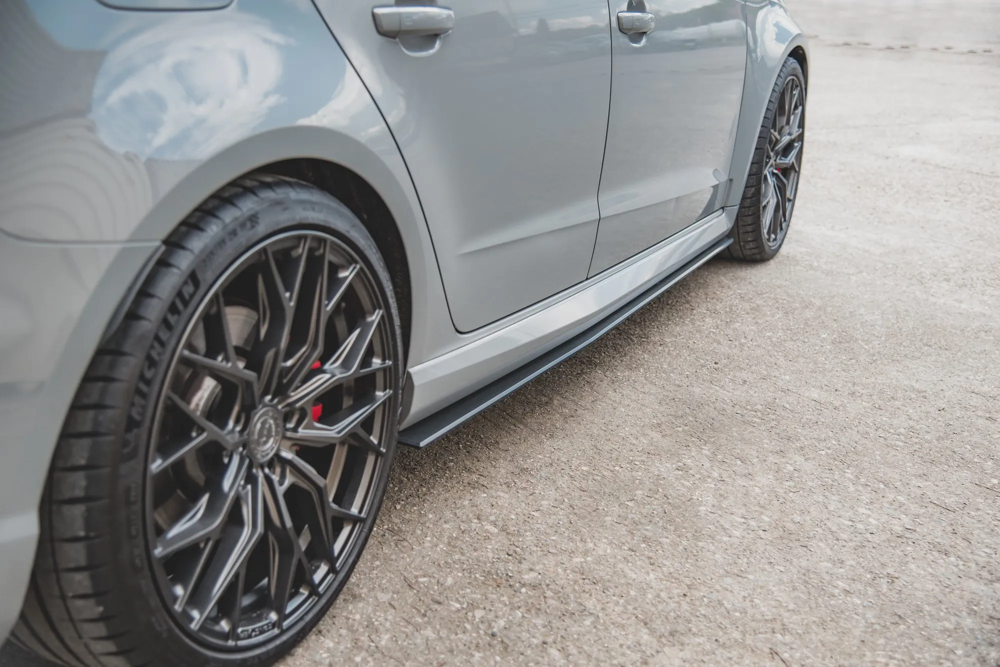 Sideskjørt Audi RS3 8V Sportback 2013-2020 | Street Pro Black Edition – bilde 5