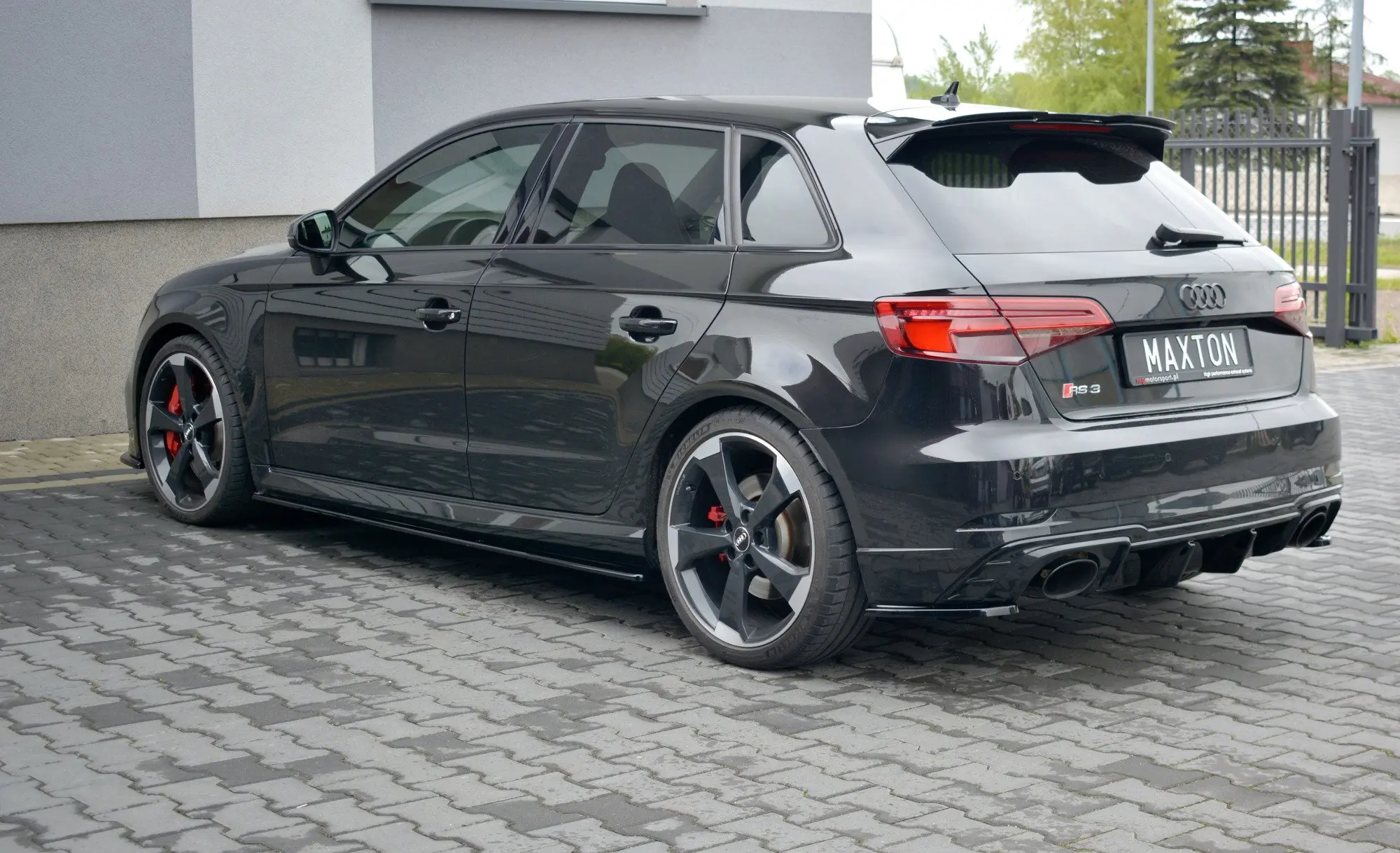 SIDESKJØRT AUDI RS3 8V Sportback 2017-2020 – bilde 3