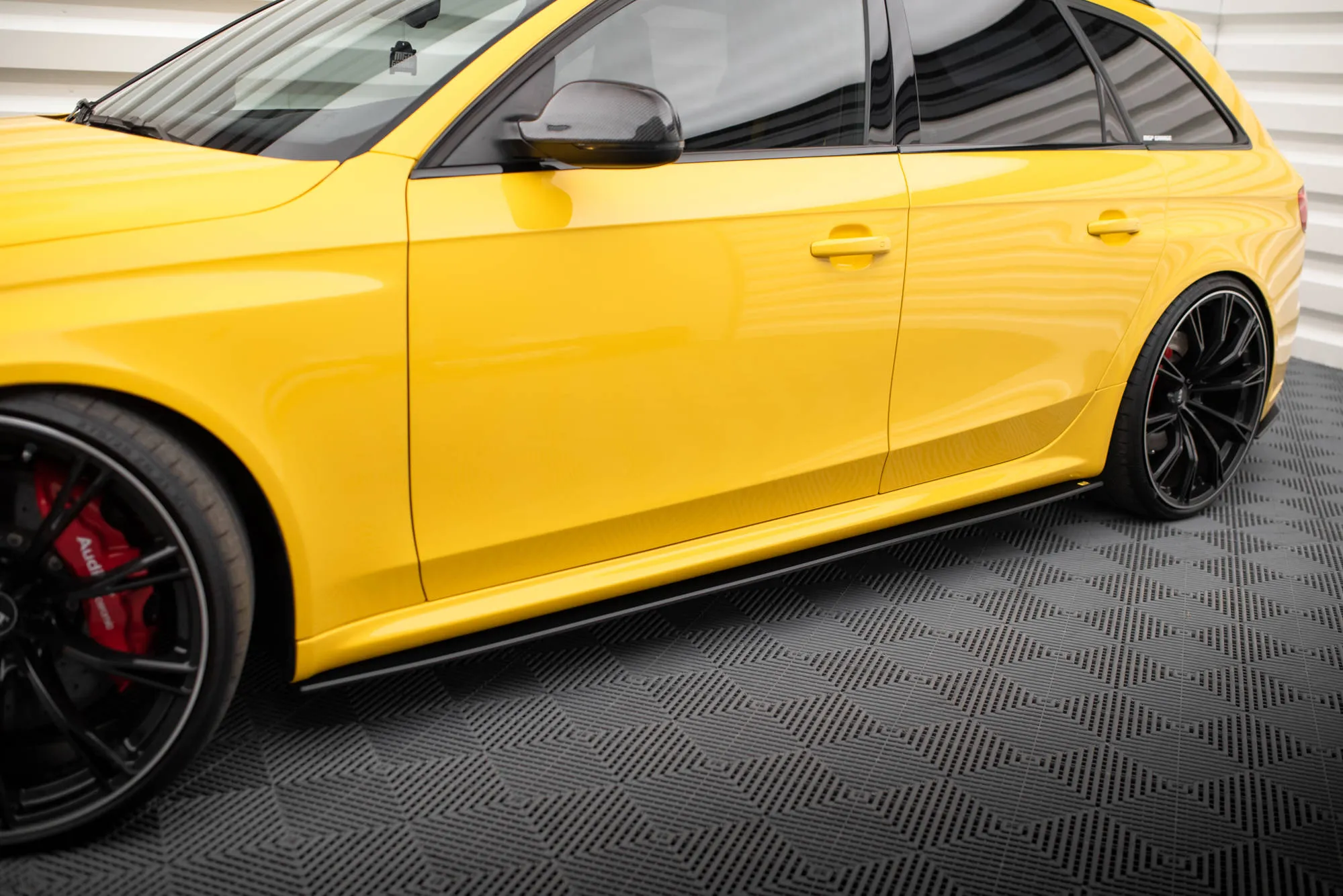 Sideskjørt Audi RS4 (B8) 2012-2015 | Street Pro Black Edition – bilde 2