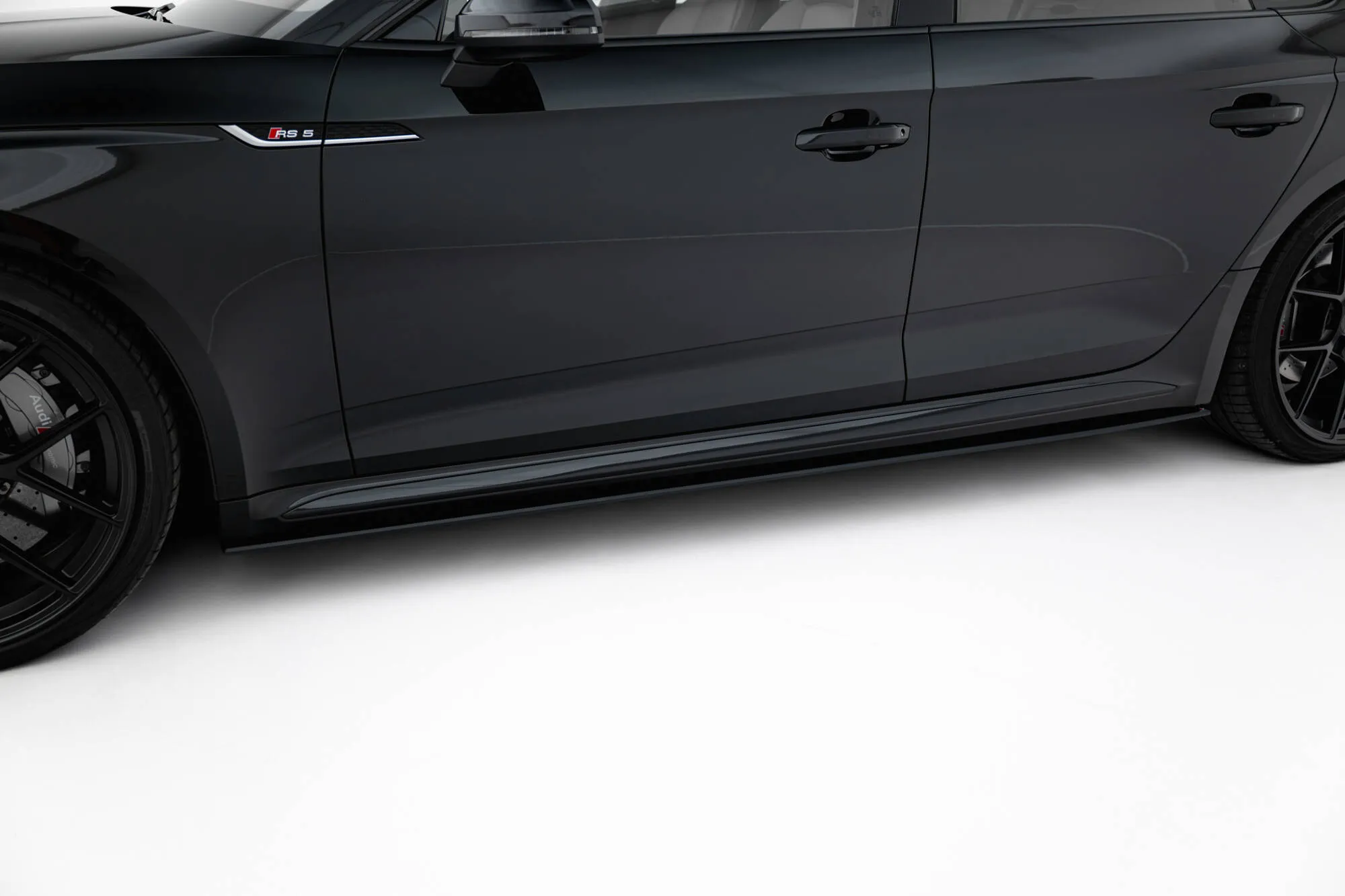 Sideskjørt Audi RS5 (F5) 2017 - 2019 | Street Pro Black Edition