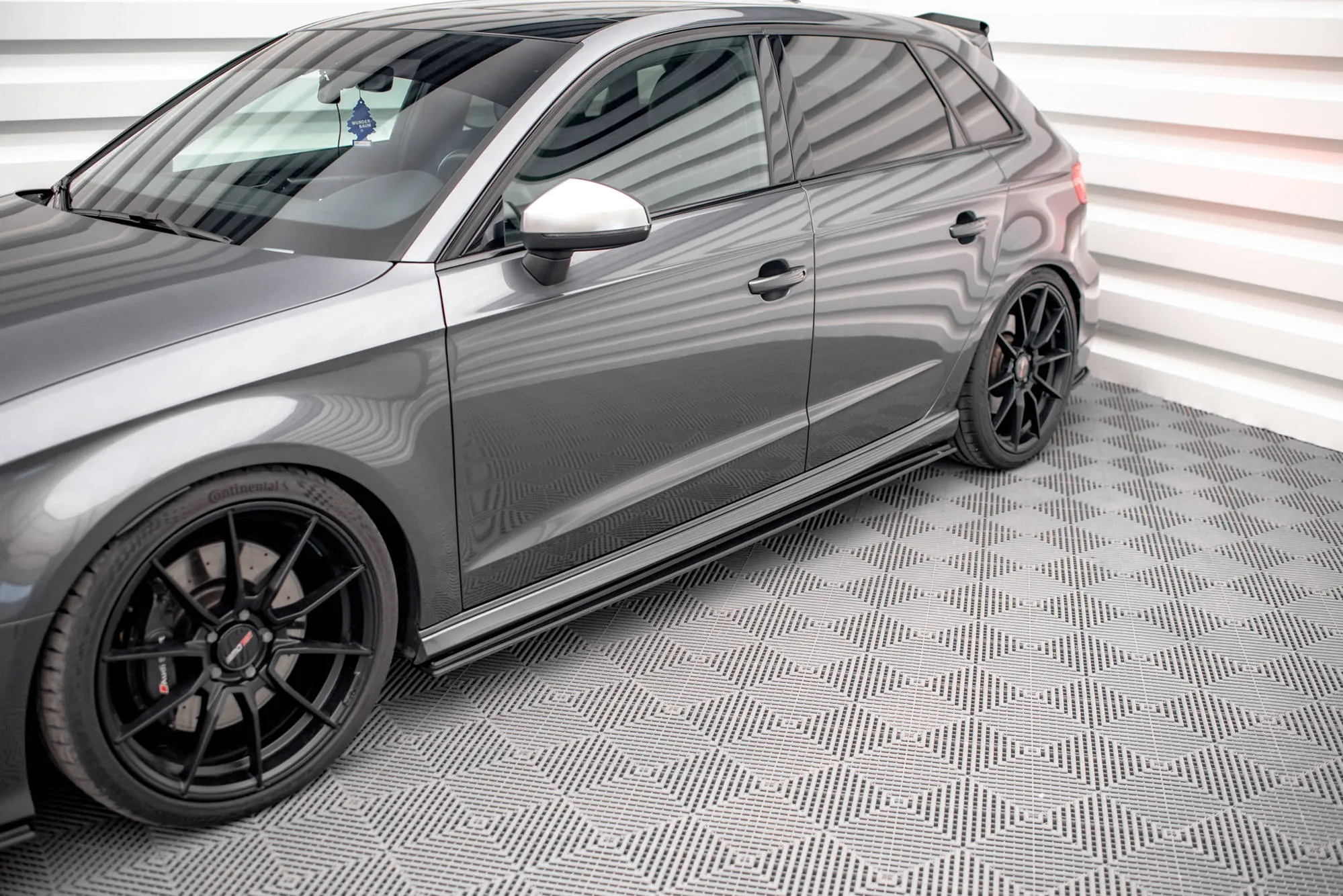 Sideskjørt Audi S3 (8V) Sportback / A3 S-Line (8V) Sportback Facelift 2016 - 2019 | Street Pro Black Edition