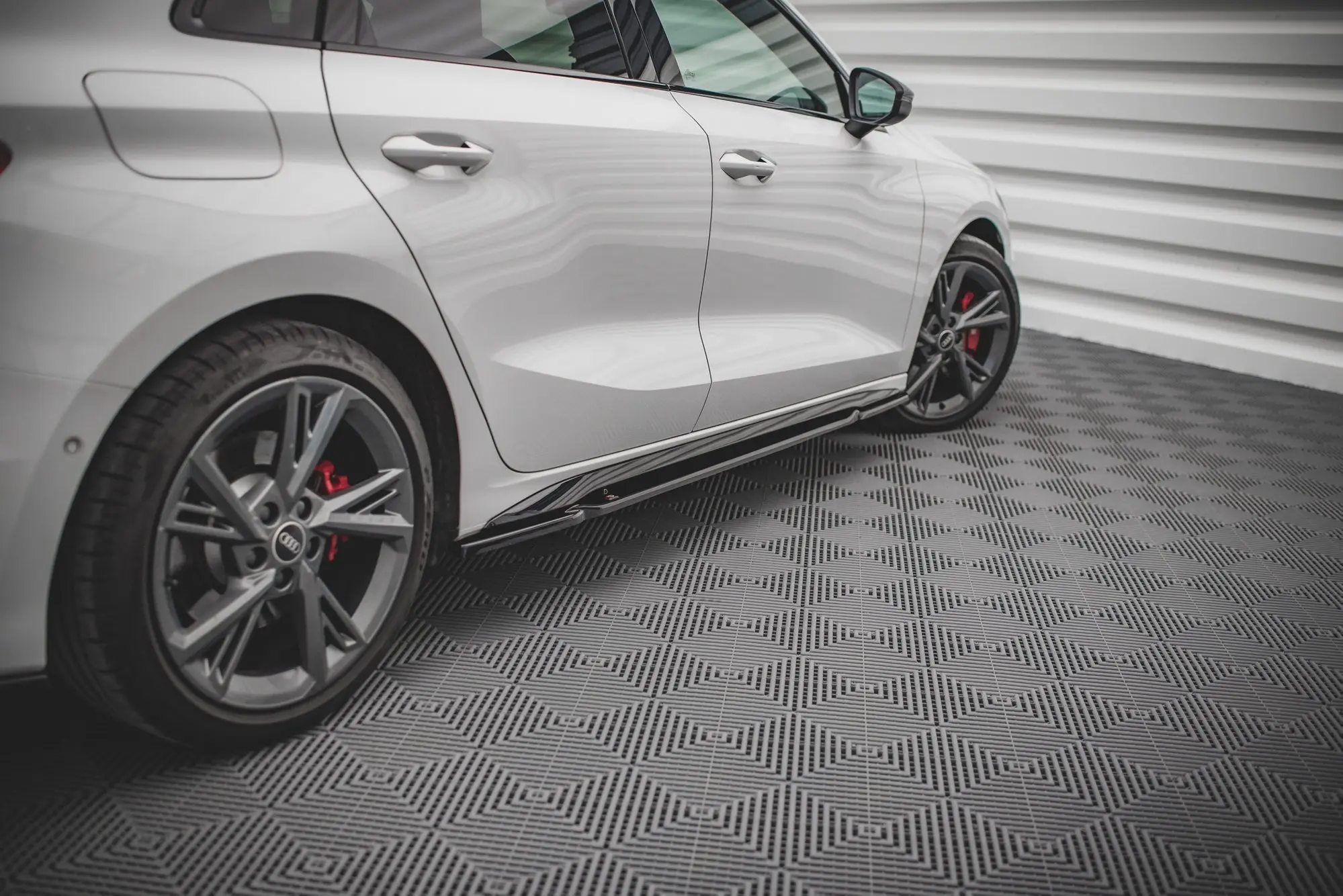 SIDESKJØRT AUDI S3 8y 2020-> / Audi A3 S-LINE 8Y 2020->