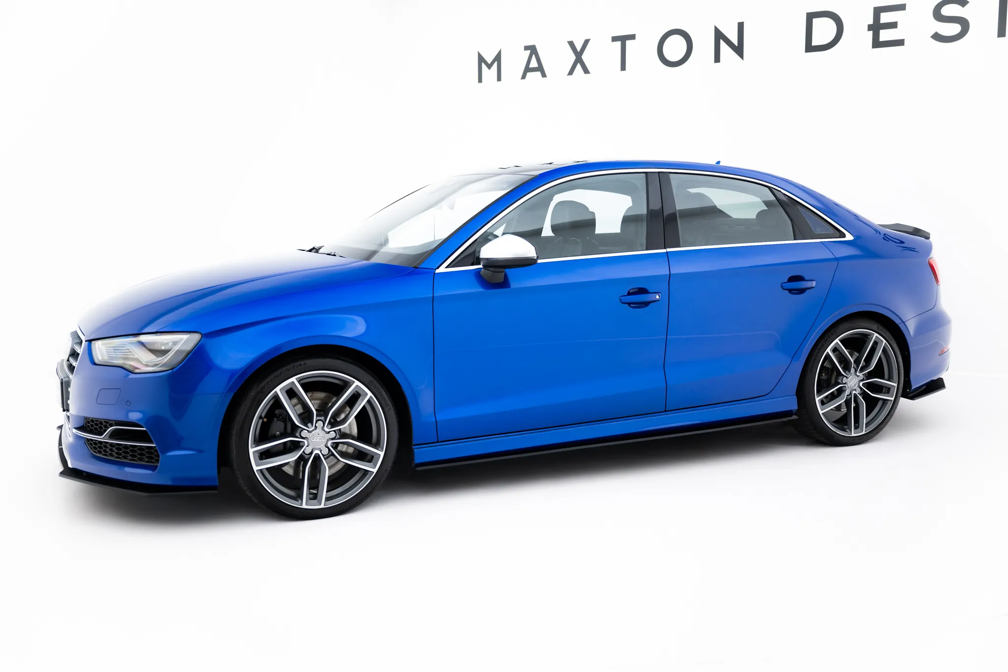 Sideskjørt Audi (S3/A3 S-Line) 8V 2013 - 2016 | Street Pro Black Edition – bilde 2