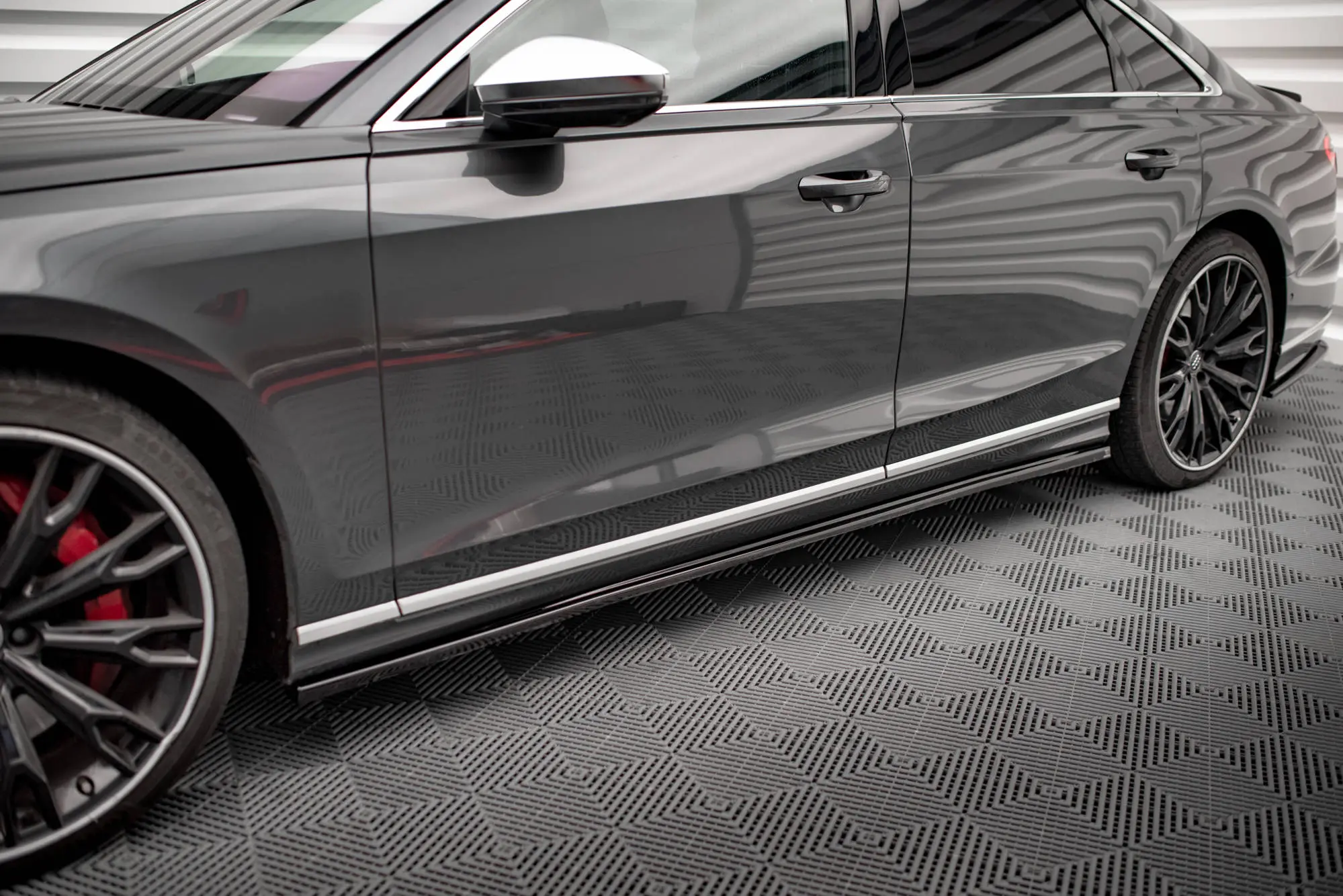 Sideskjørt Audi S8 D5 / Audi A8 D5 S-Line 2019 - > | Glossy Black Edition – bilde 2