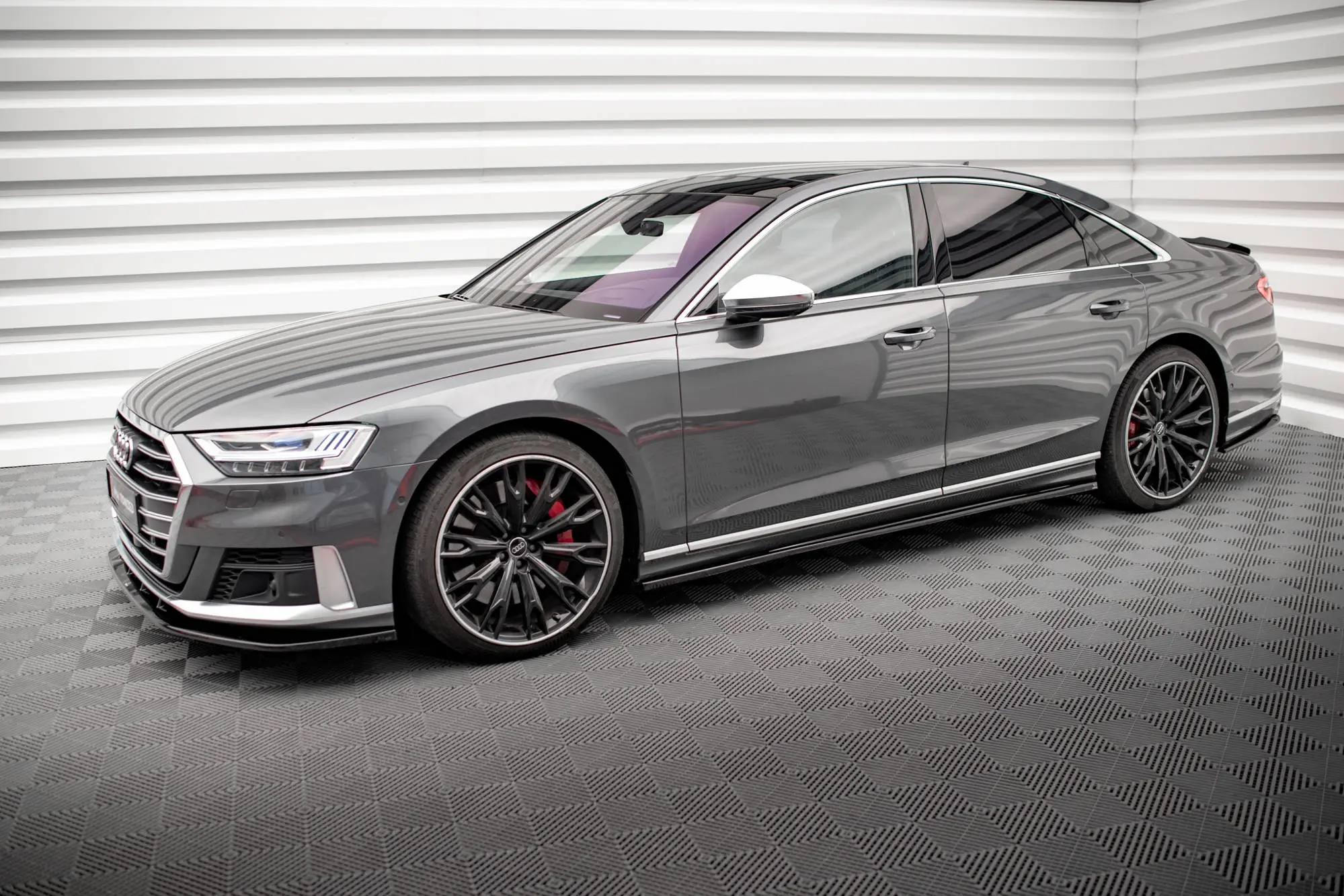 Sideskjørt Audi S8 D5 / Audi A8 D5 S-Line 2019 - > | Glossy Black Edition – bilde 4