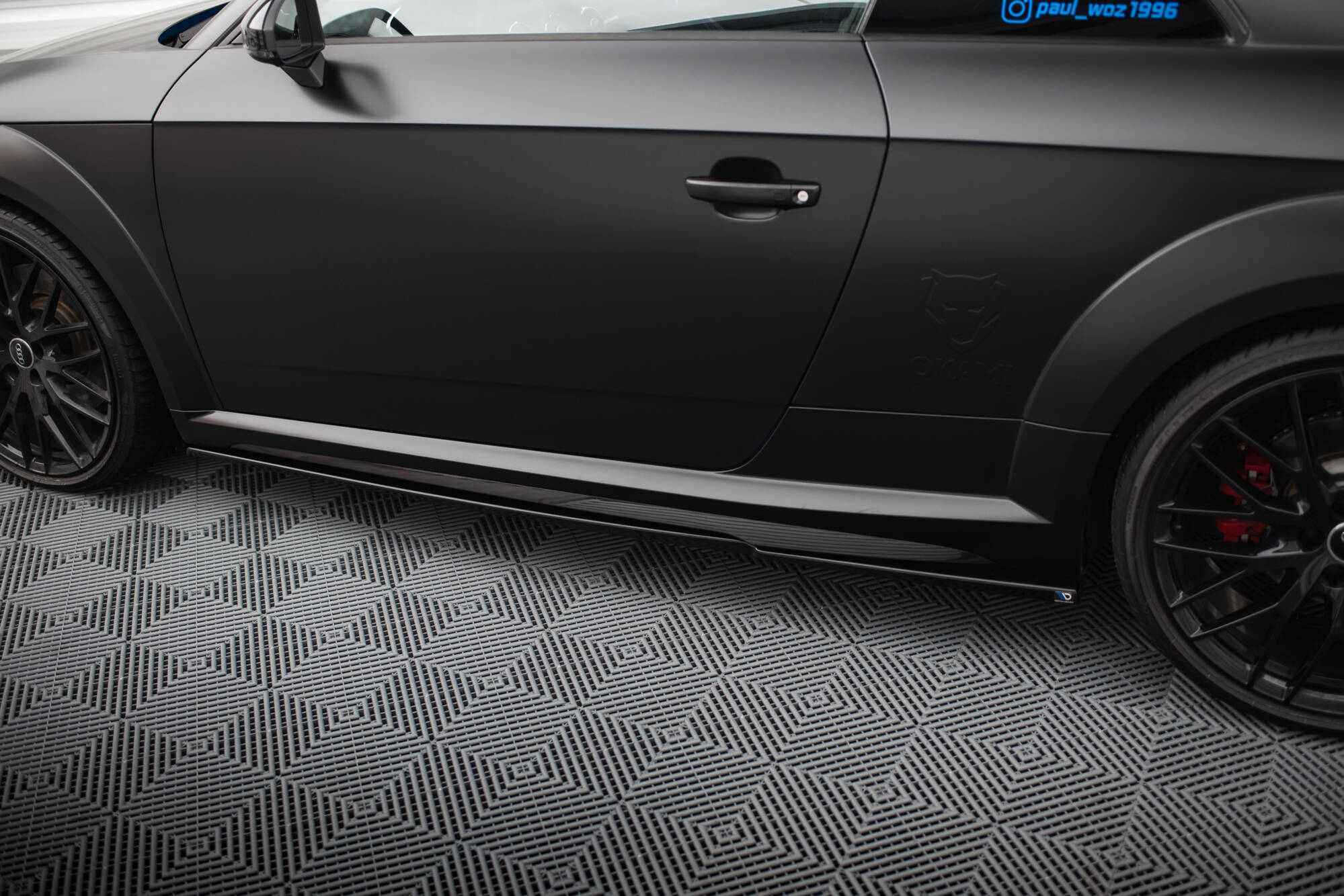 Sideskjørt Audi TT S (8S) facelift 2018 - 2023 | Glossy Black Edition – bilde 2