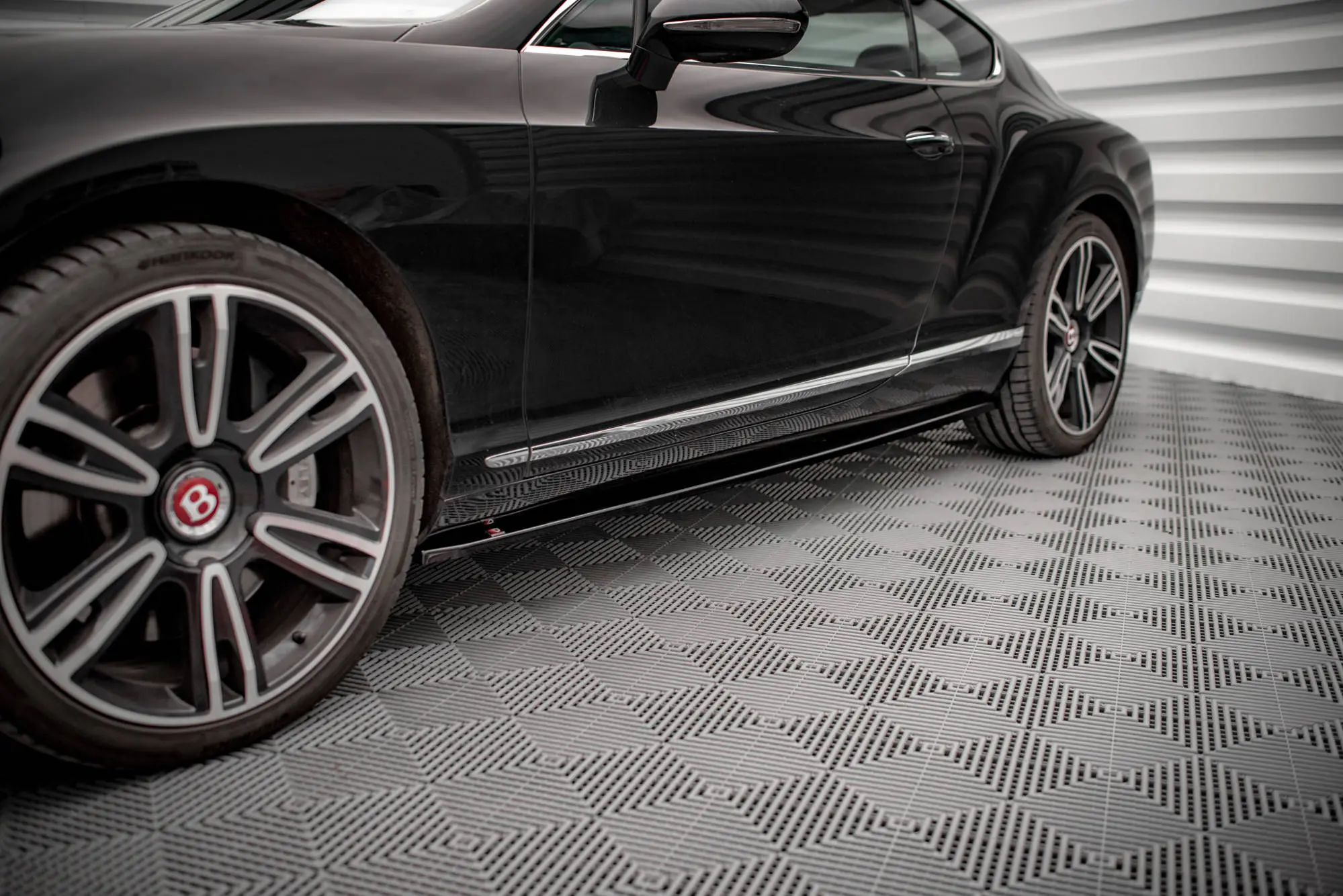 SIDESKJØRT Bentley CONTINENTAL II GT V8 S 2013-2015 – bilde 2