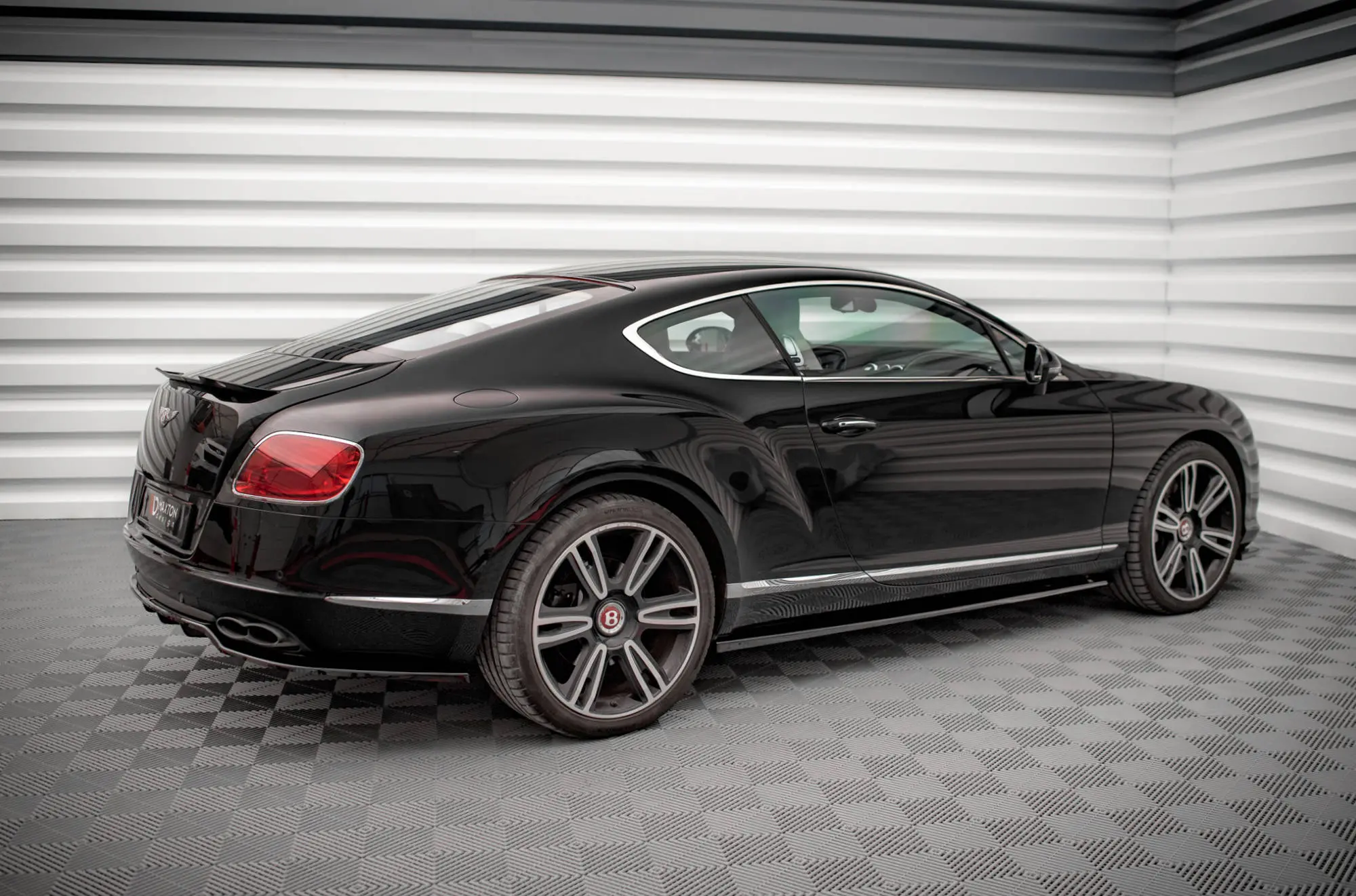 SIDESKJØRT Bentley CONTINENTAL II GT V8 S 2013-2015 – bilde 3