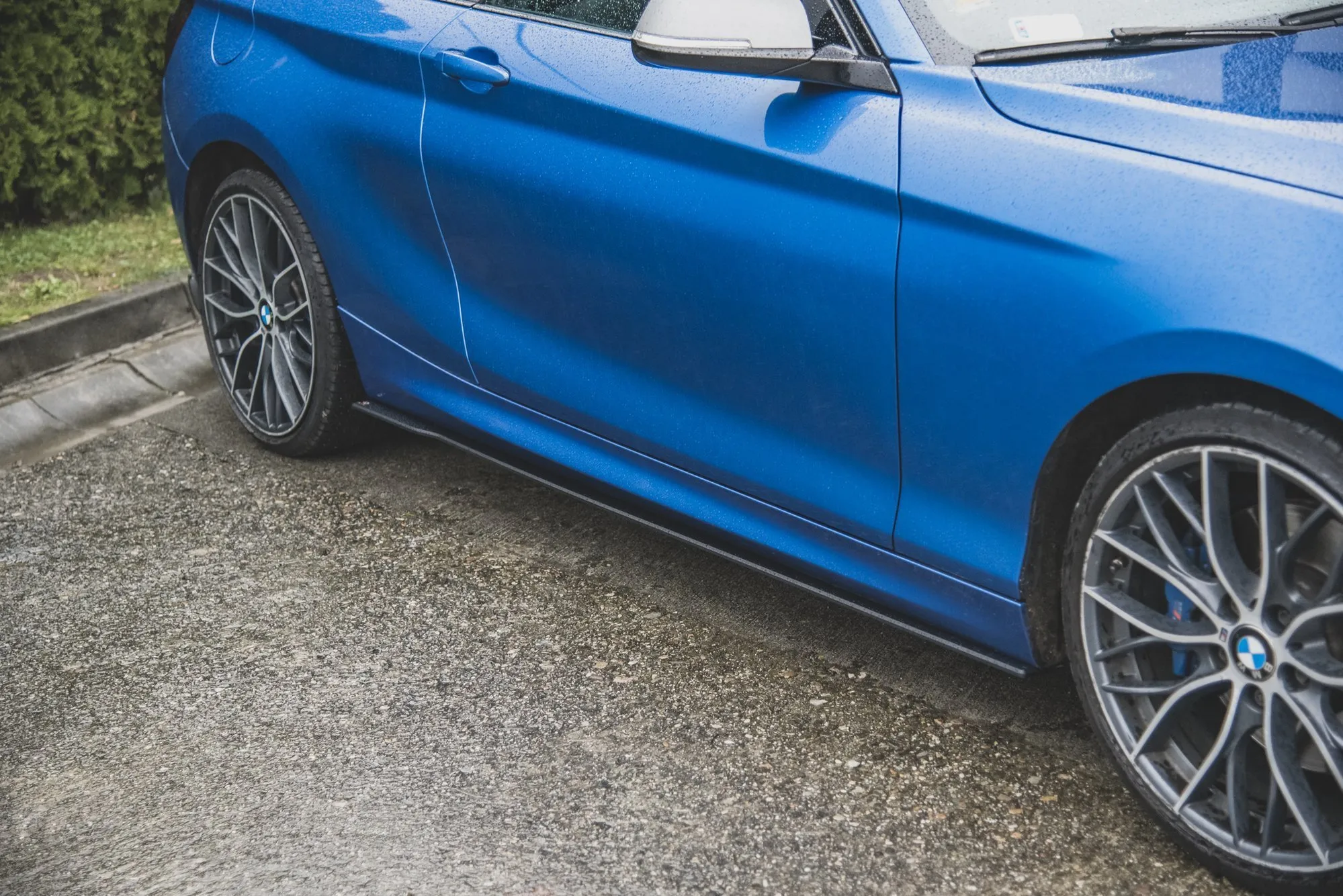 Sideskjørt BMW 1 (F21) 2011-2019 | Street Pro Black Edition