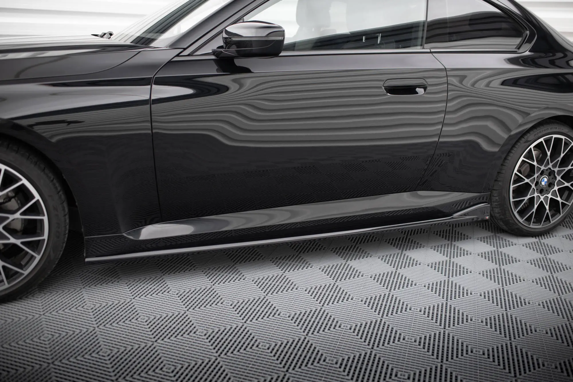 Sideskjørt BMW 2 Coupe (G42) 2021 - > | V.2 Glossy Black Edition