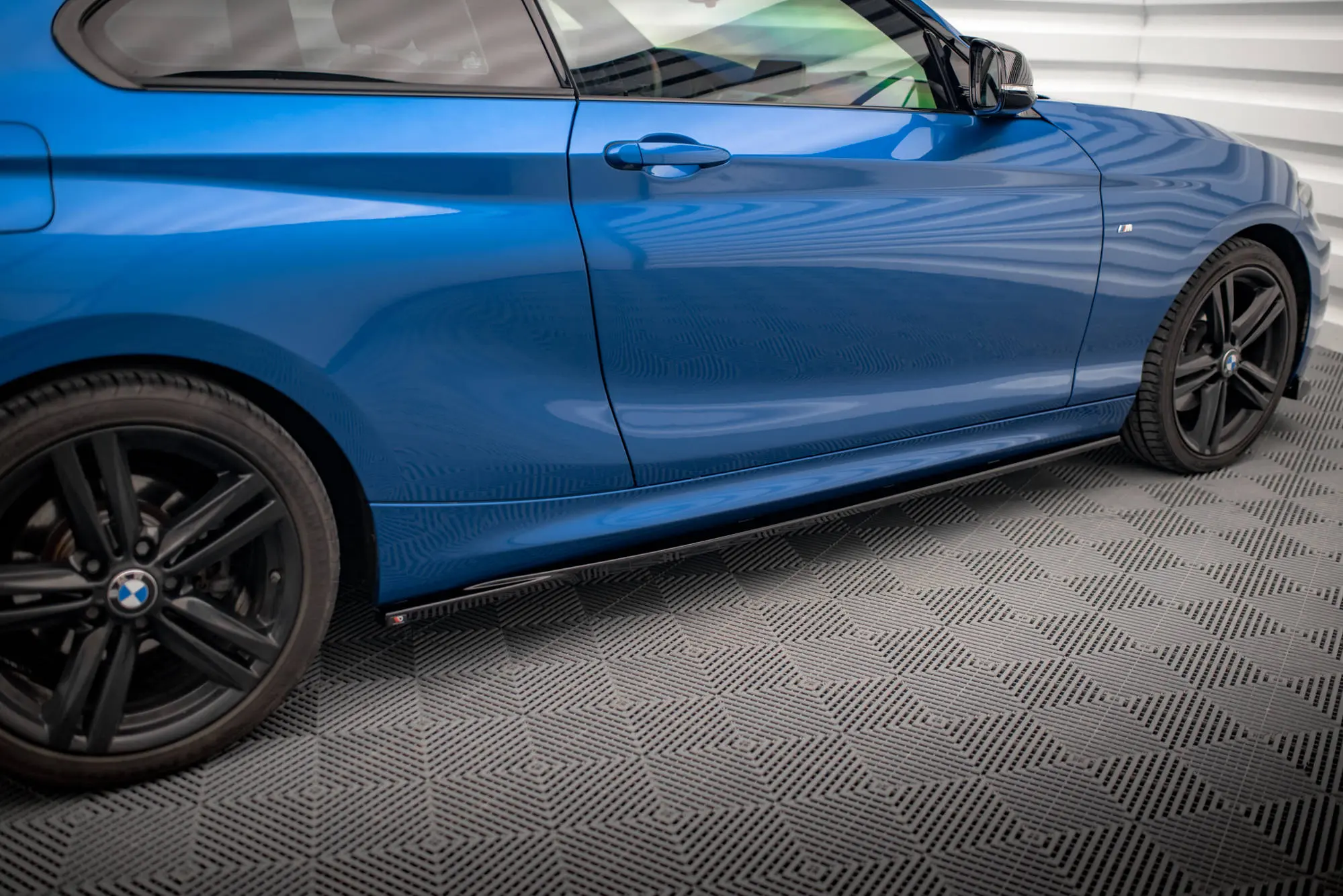SIDESKJØRT  BMW 2 (F22) 2014-2021 M-PACK
