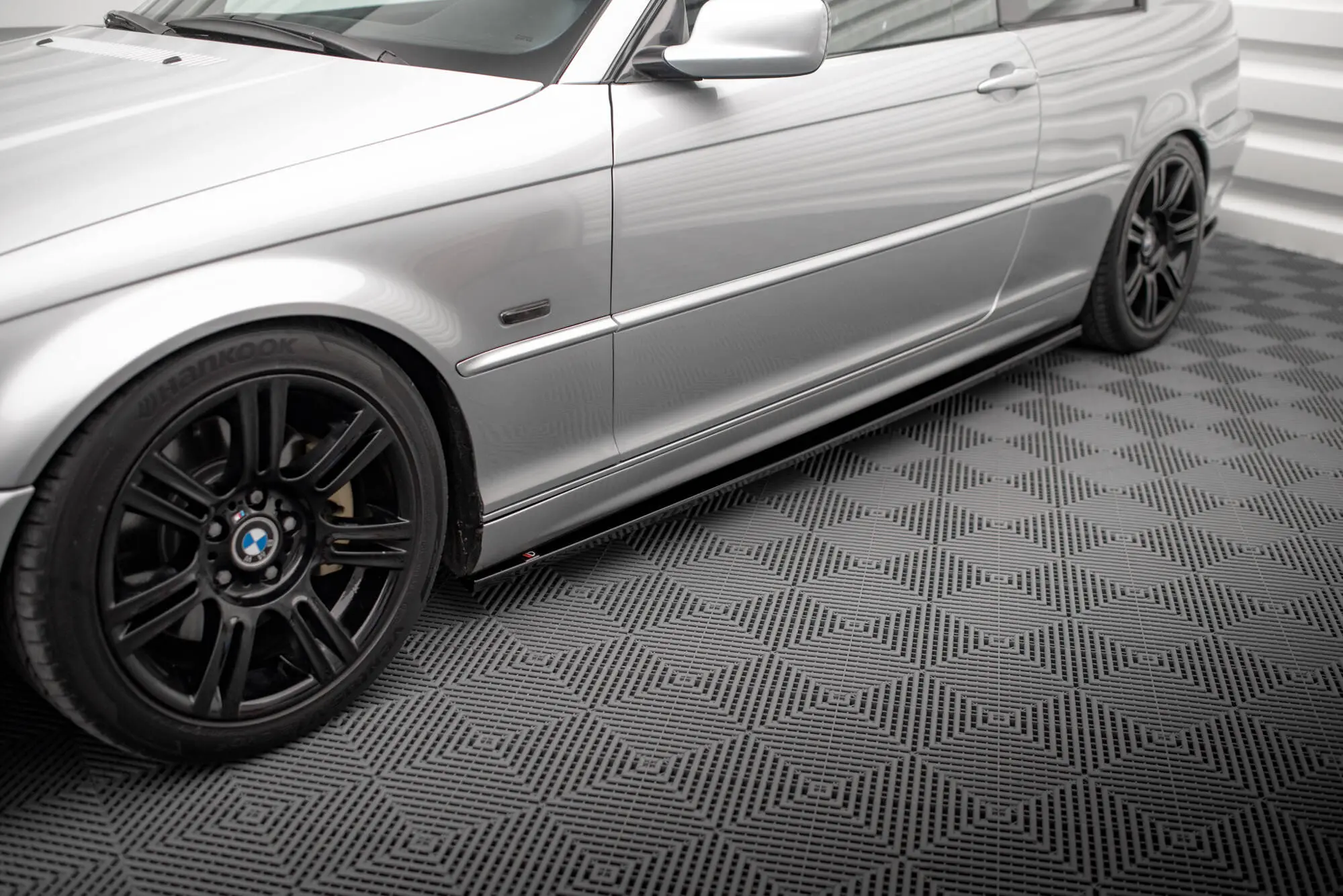 Sideskjørt BMW 3 (E46) Coupe 1998 - 2003 | Glossy Black Edition – bilde 3
