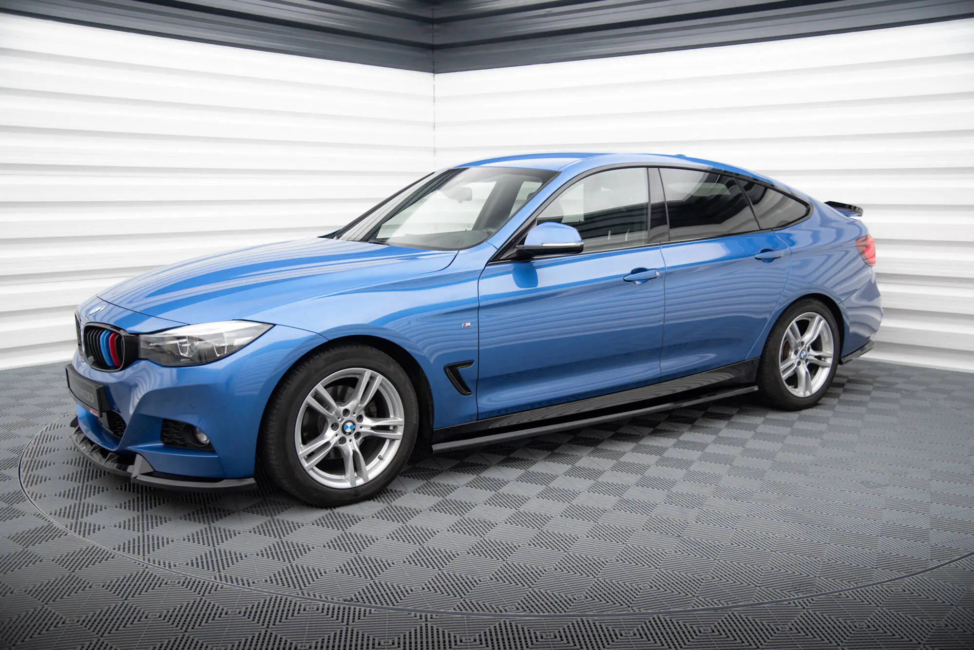 Sideskjørt BMW 3 GT (F34) M-Pakke 2013 - 2016 | Glossy Black Edition – bilde 4