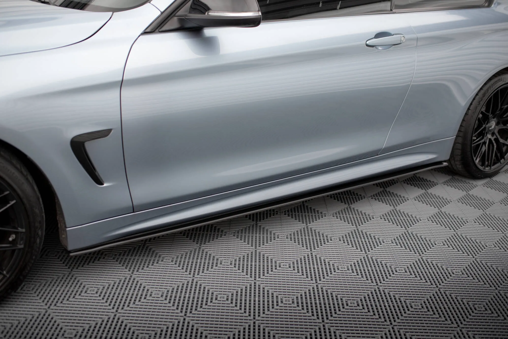 Sideskjørt BMW 4 Coupe (F32) M-Pakke 2013 - 2020 | Street Pro Black Edition