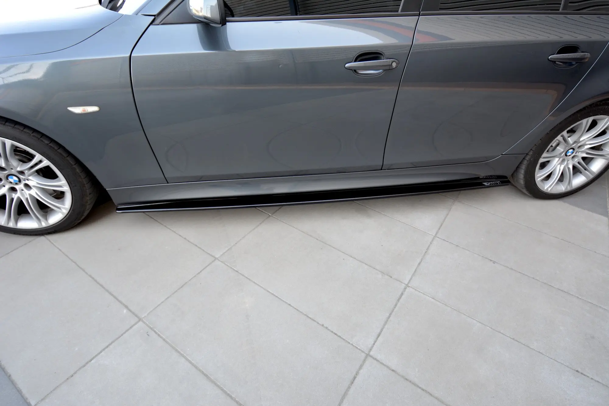 SIDESKJØRT BMW 5 (E60/E61) M-Pack 2003 - 2010 – bilde 4