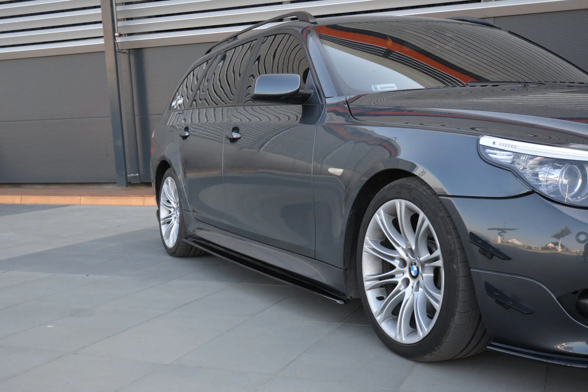 SIDESKJØRT BMW 5 (E60/E61) M-Pack 2003 - 2010 – bilde 5