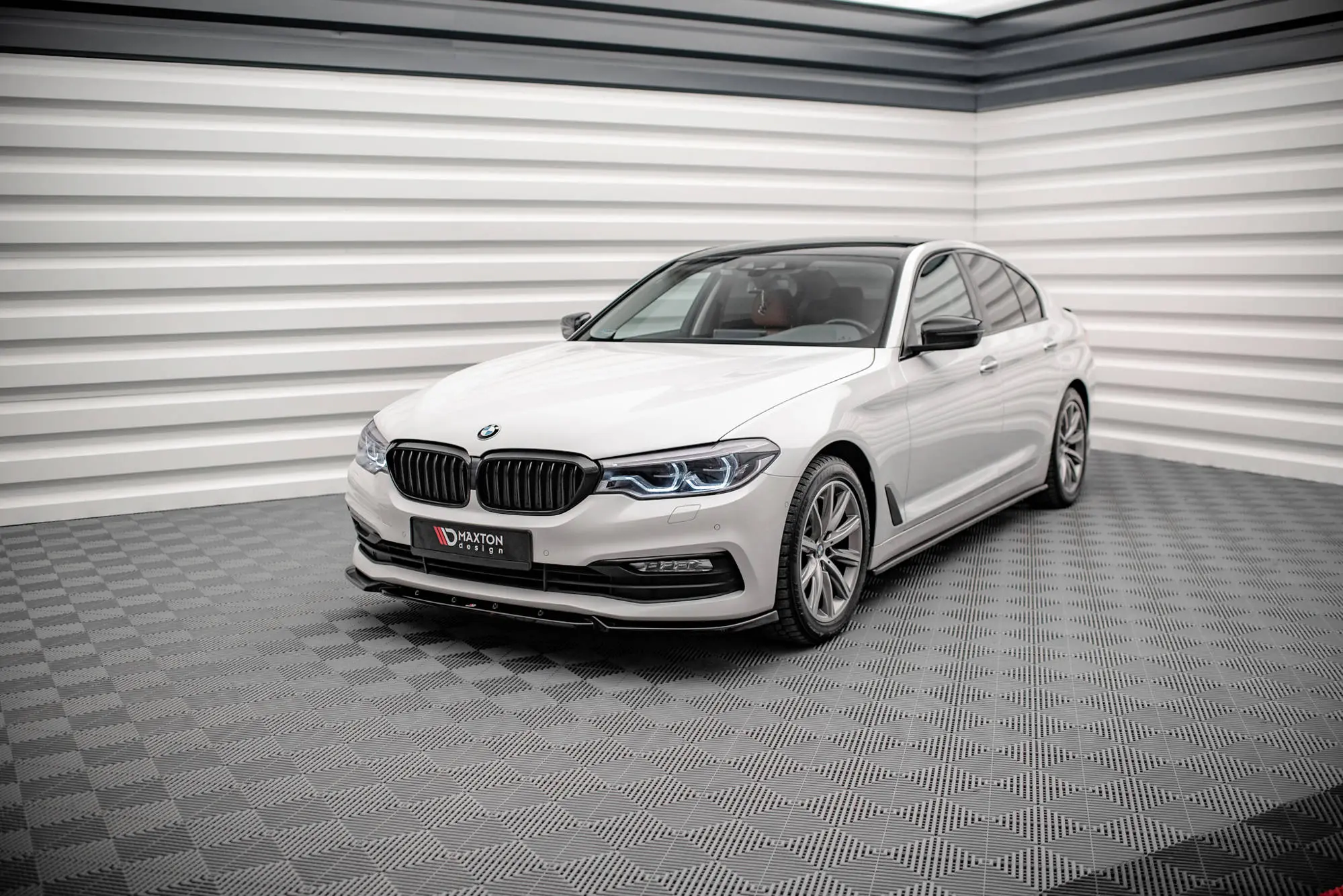 SIDESKJØRT BMW 5 (G30) Sedan 2017 - 2020 – bilde 3