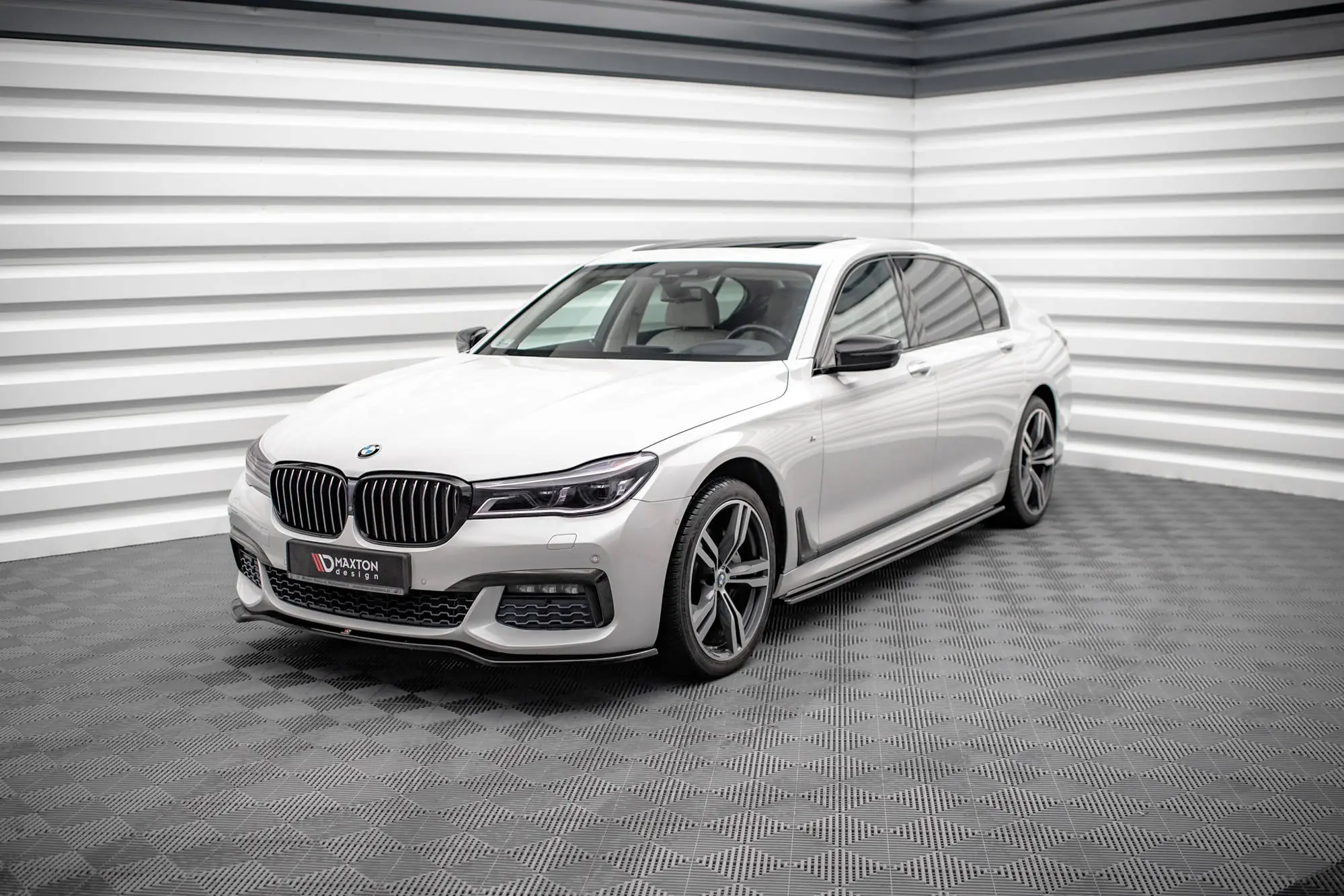 SIDESKJØRT BMW 7 Long (G12) M-PACK 2015-2022 – bilde 6