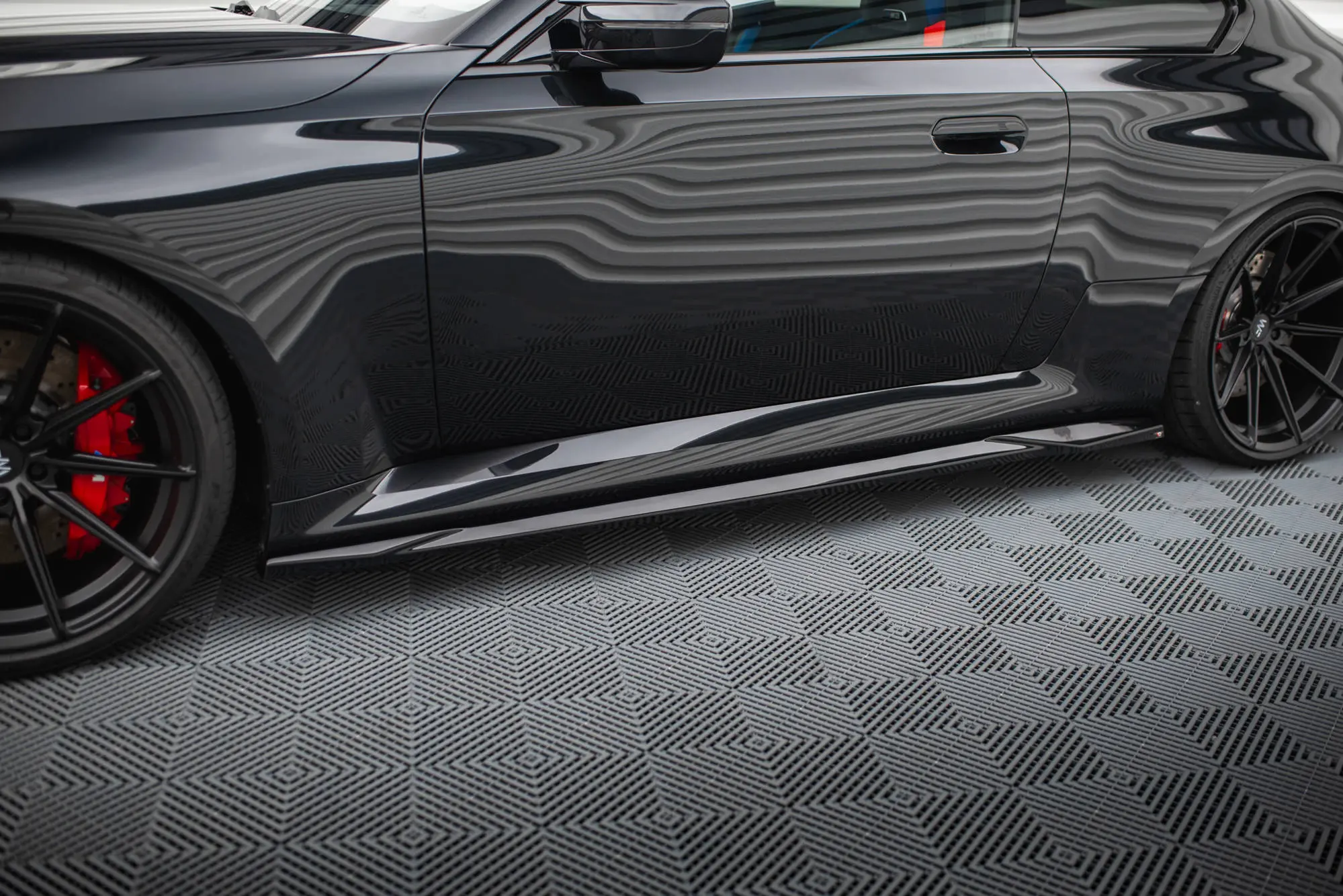 Sideskjørt BMW M2 (G87) 2023 -> | V.1 Glossy Black Edition – bilde 2